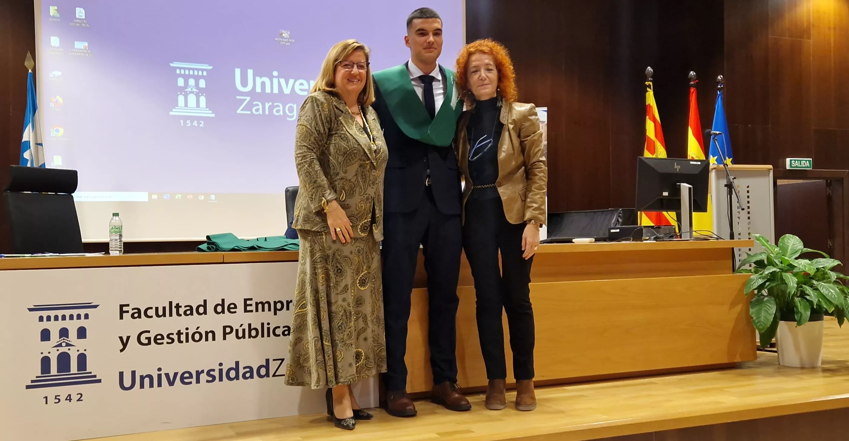 Fiesta anual del Colegio Mayor Universitario 'Ramón Acín'. Foto Myriam Martínez