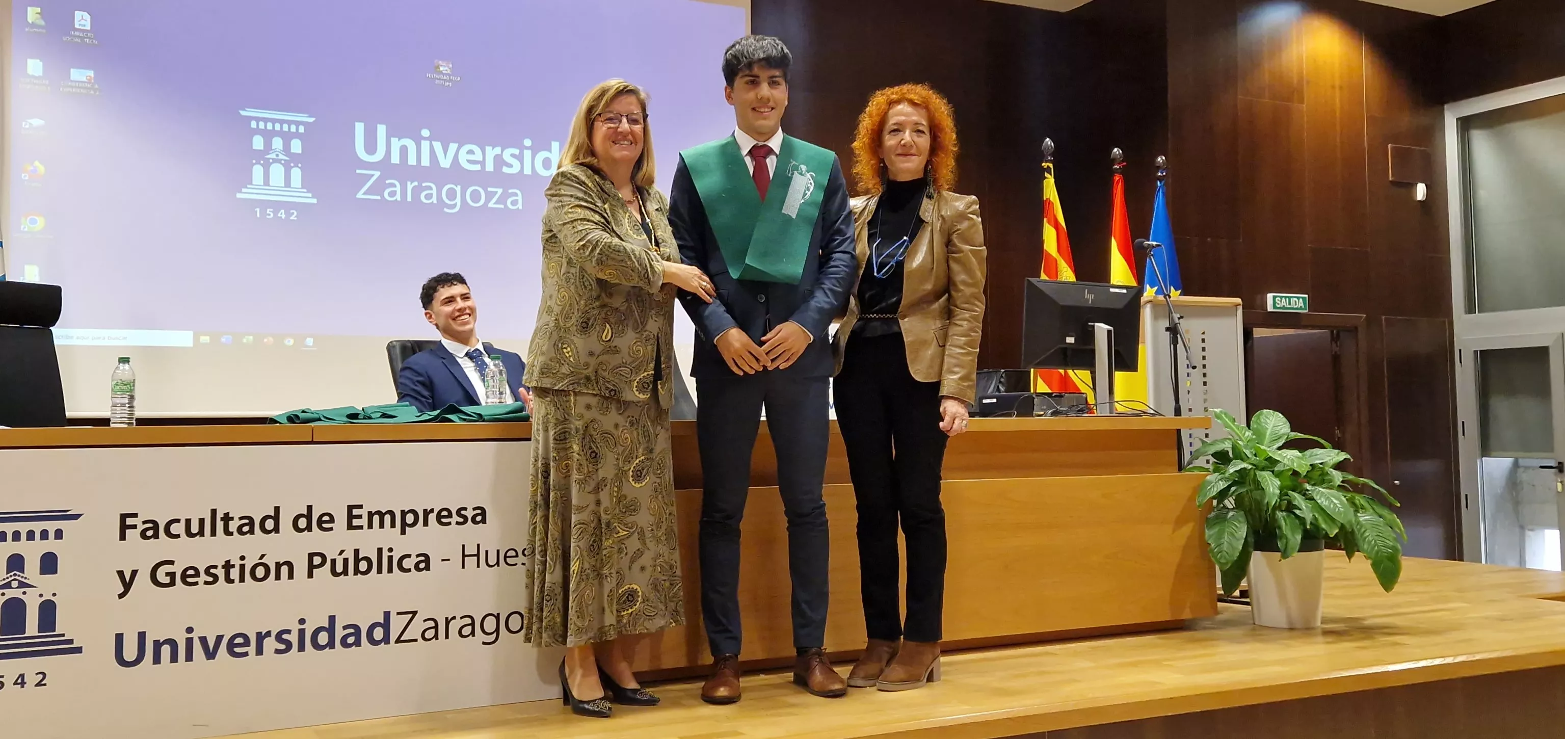 Fiesta anual del Colegio Mayor Universitario 'Ramón Acín'. Foto Myriam Martínez