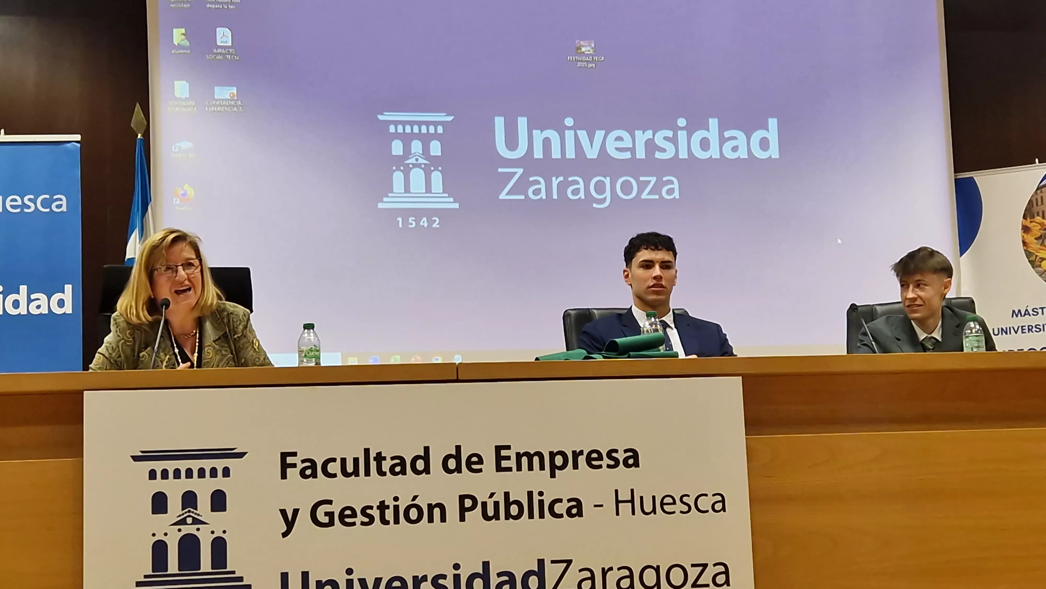 Fiesta anual del Colegio Mayor Universitario 'Ramón Acín'. Foto Myriam Martínez