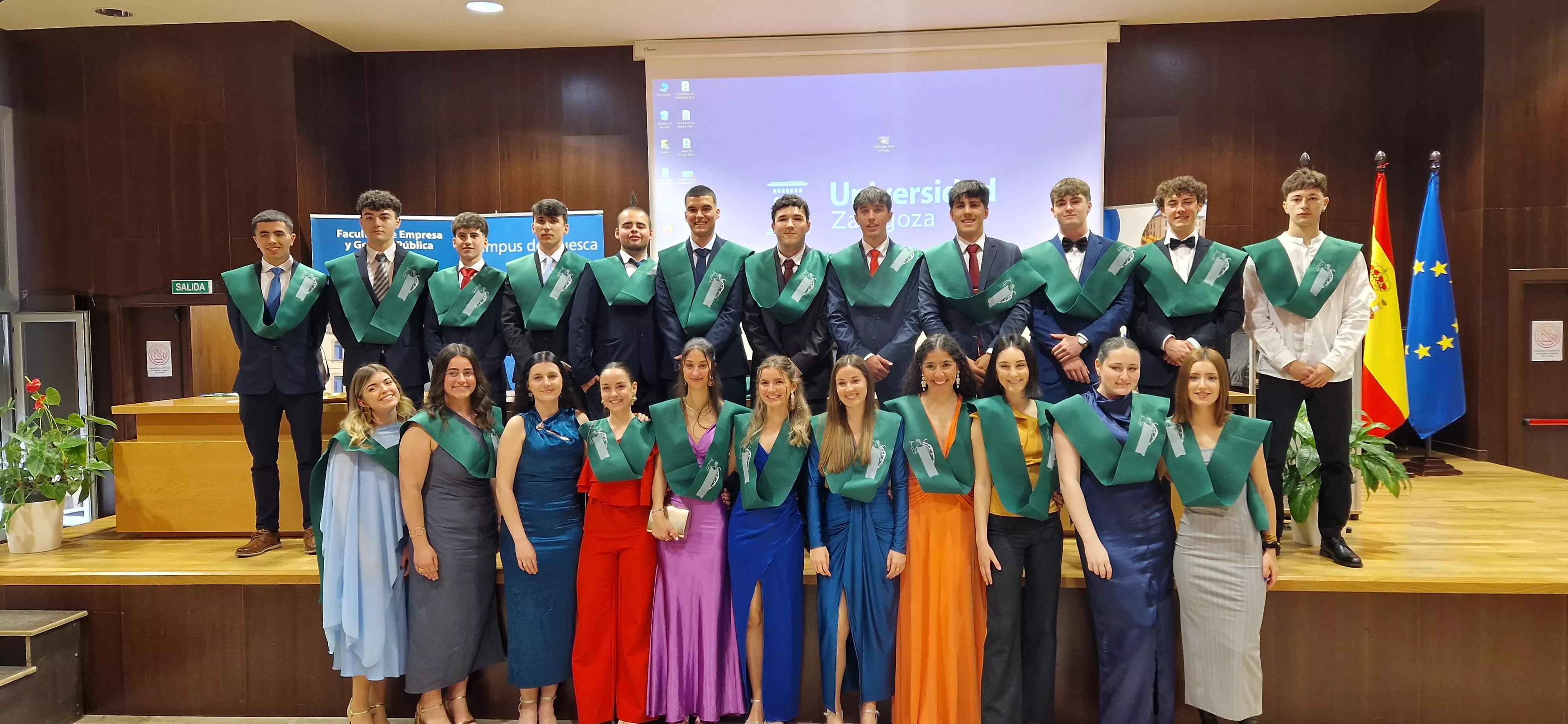 Fiesta anual del Colegio Mayor Universitario 'Ramón Acín'. Foto Myriam Martínez