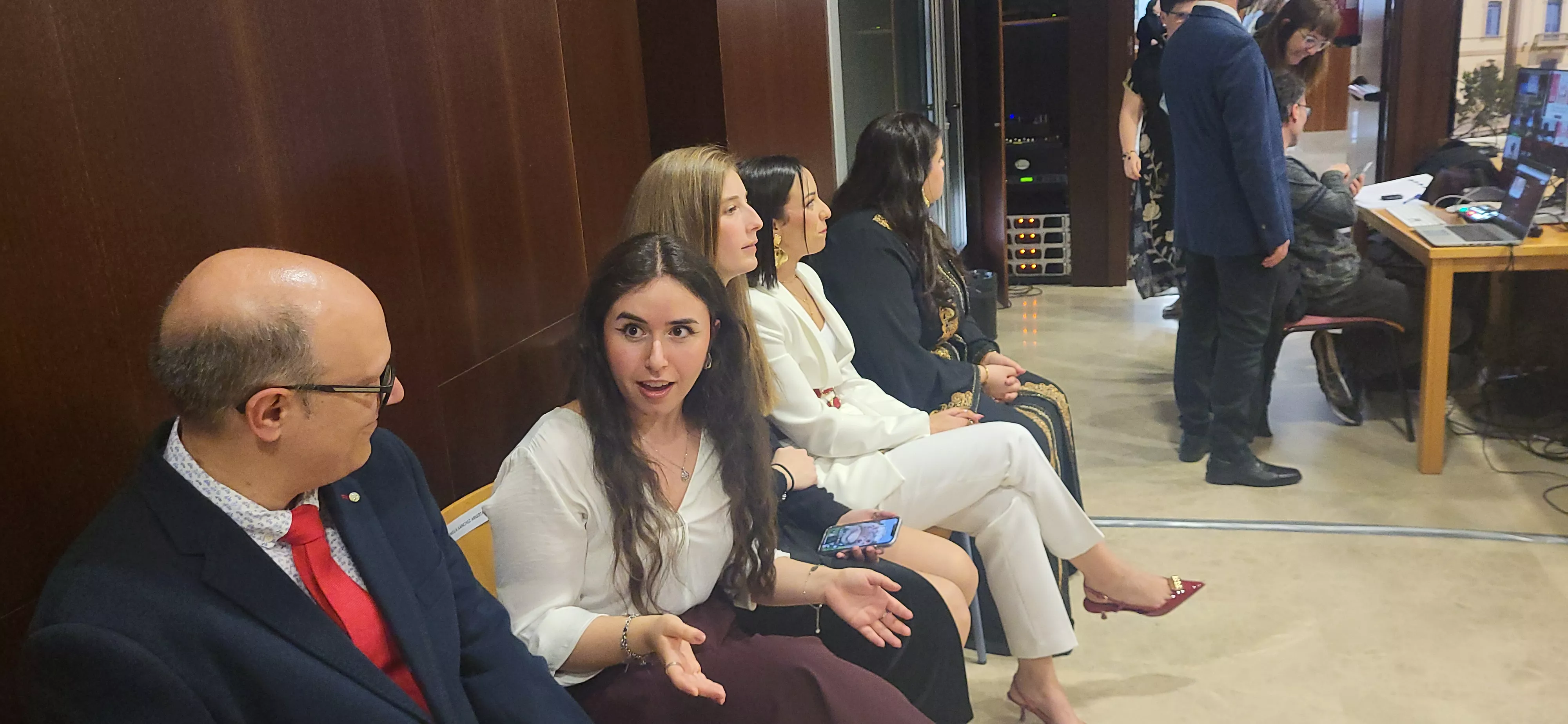 Acto de graduación de la Facultad de Empresa y Gestión Pública de Huesca 2025. Foto Mercedes Manterola