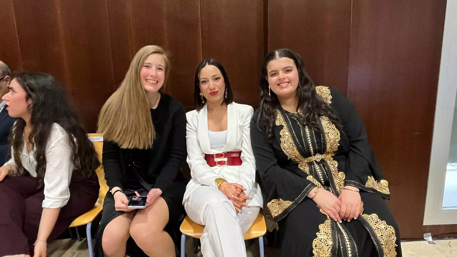 Acto de graduación de la Facultad de Empresa y Gestión Pública de Huesca 2025. Foto Mercedes Manterola