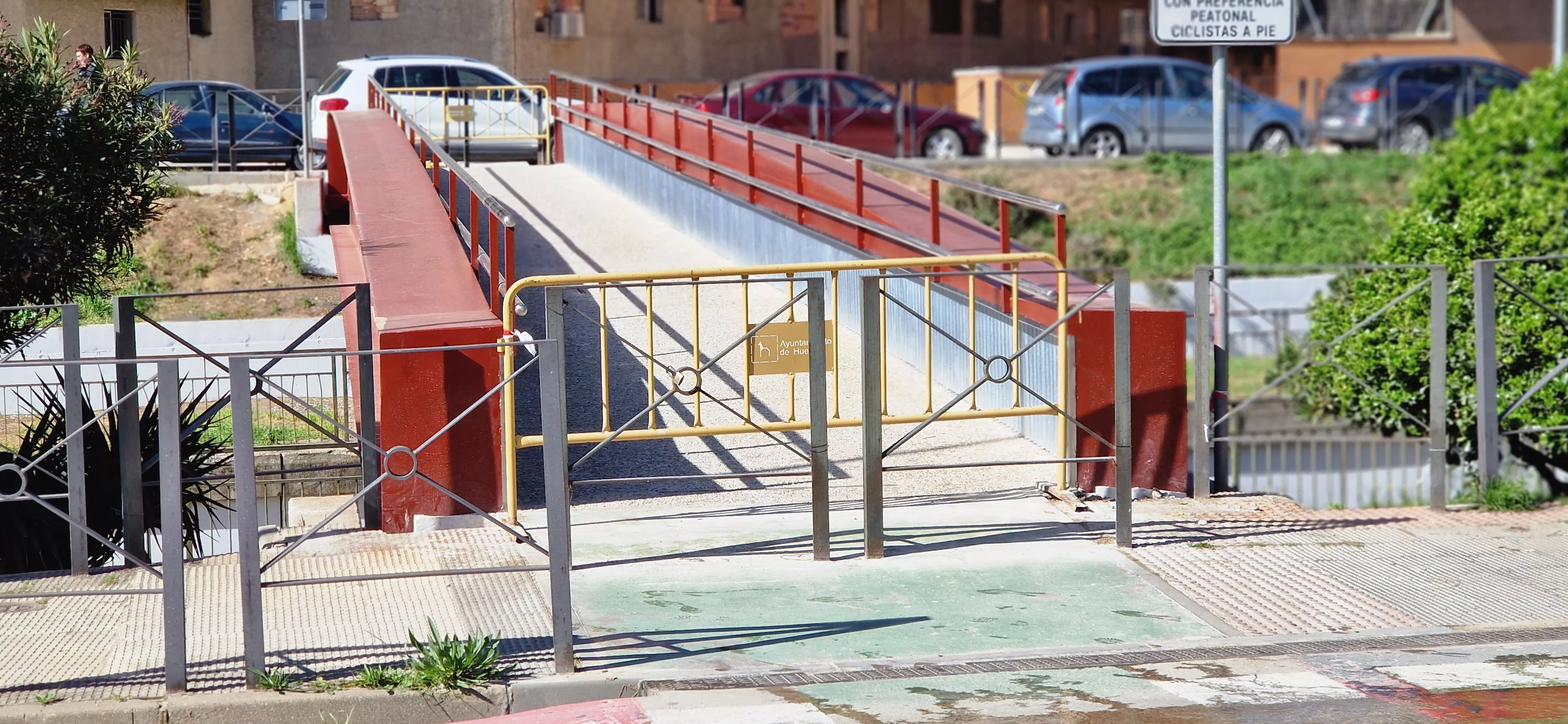  Reapertura de la pasarela sobre el río Isuela. Foto Myriam Martínez 