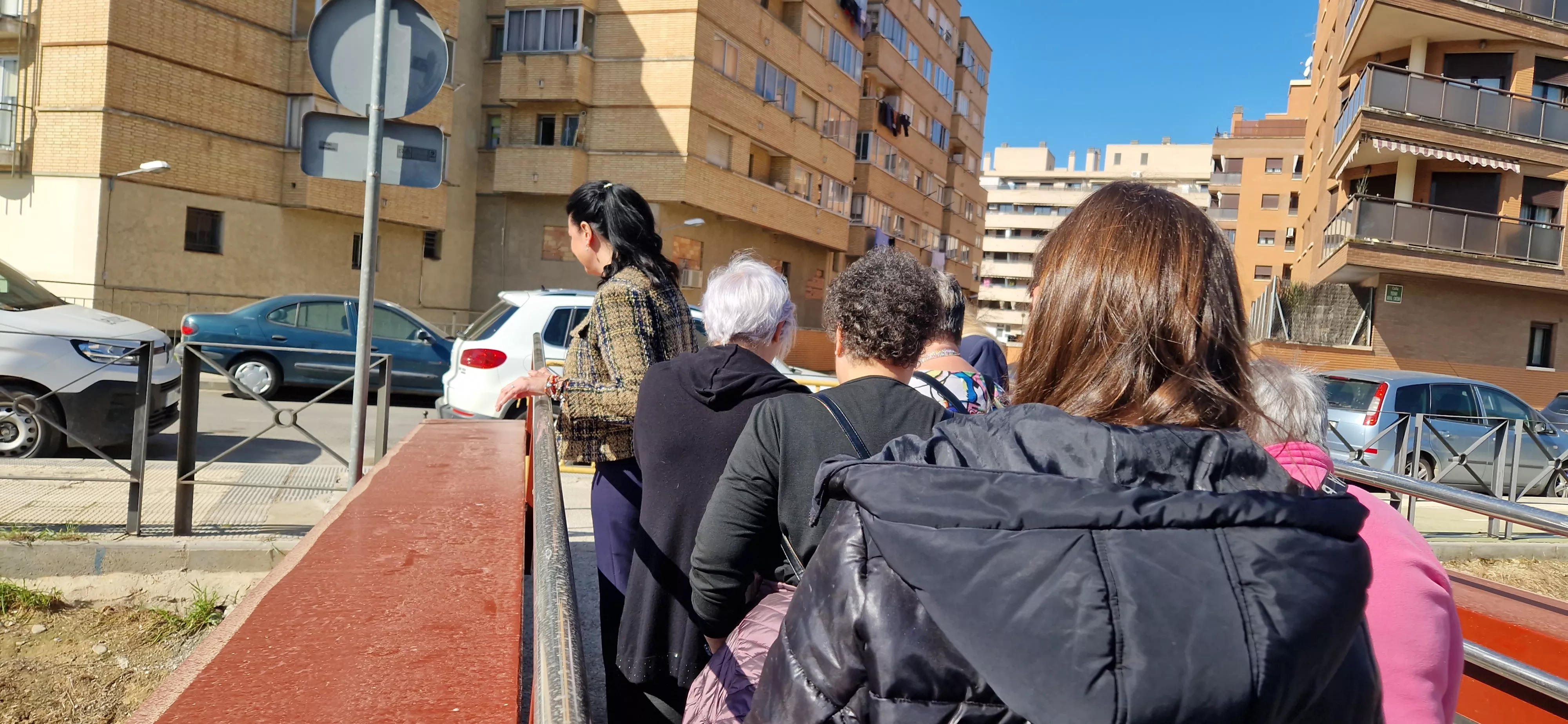  Reapertura de la pasarela sobre el río Isuela. Foto Myriam Martínez 