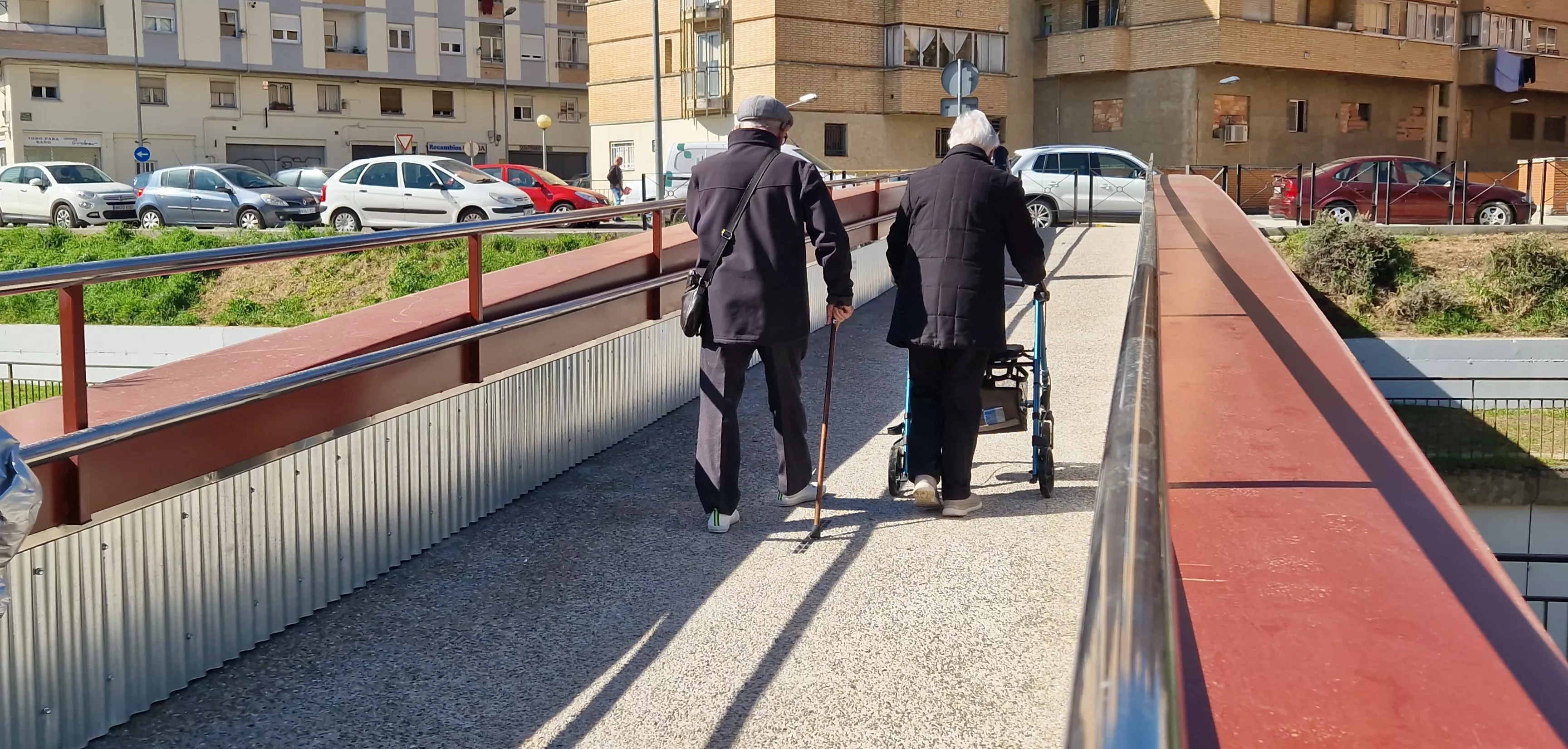  Reapertura de la pasarela sobre el río Isuela. Foto Myriam Martínez 