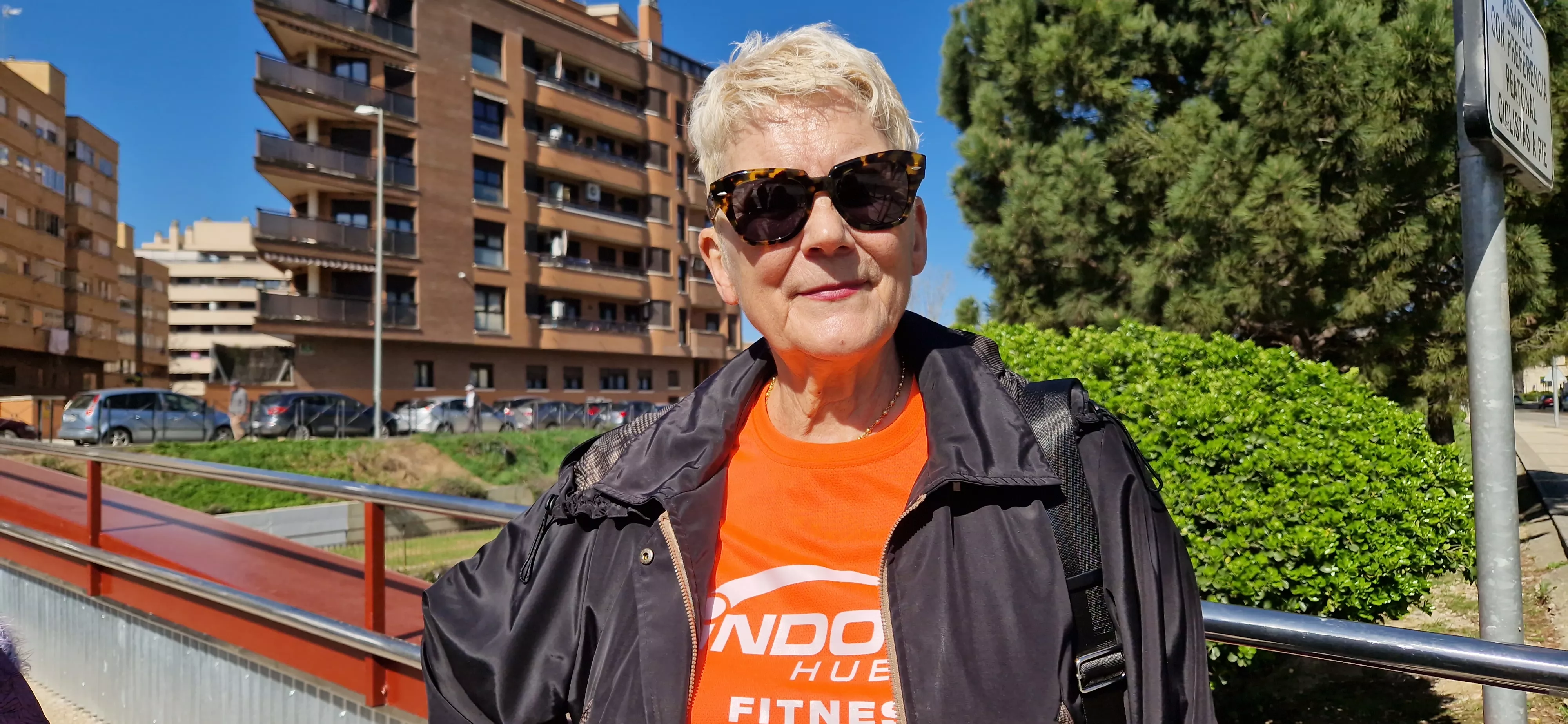 María Sarsa. Reapertura de la pasarela sobre el río Isuela. Foto Myriam Martínez 