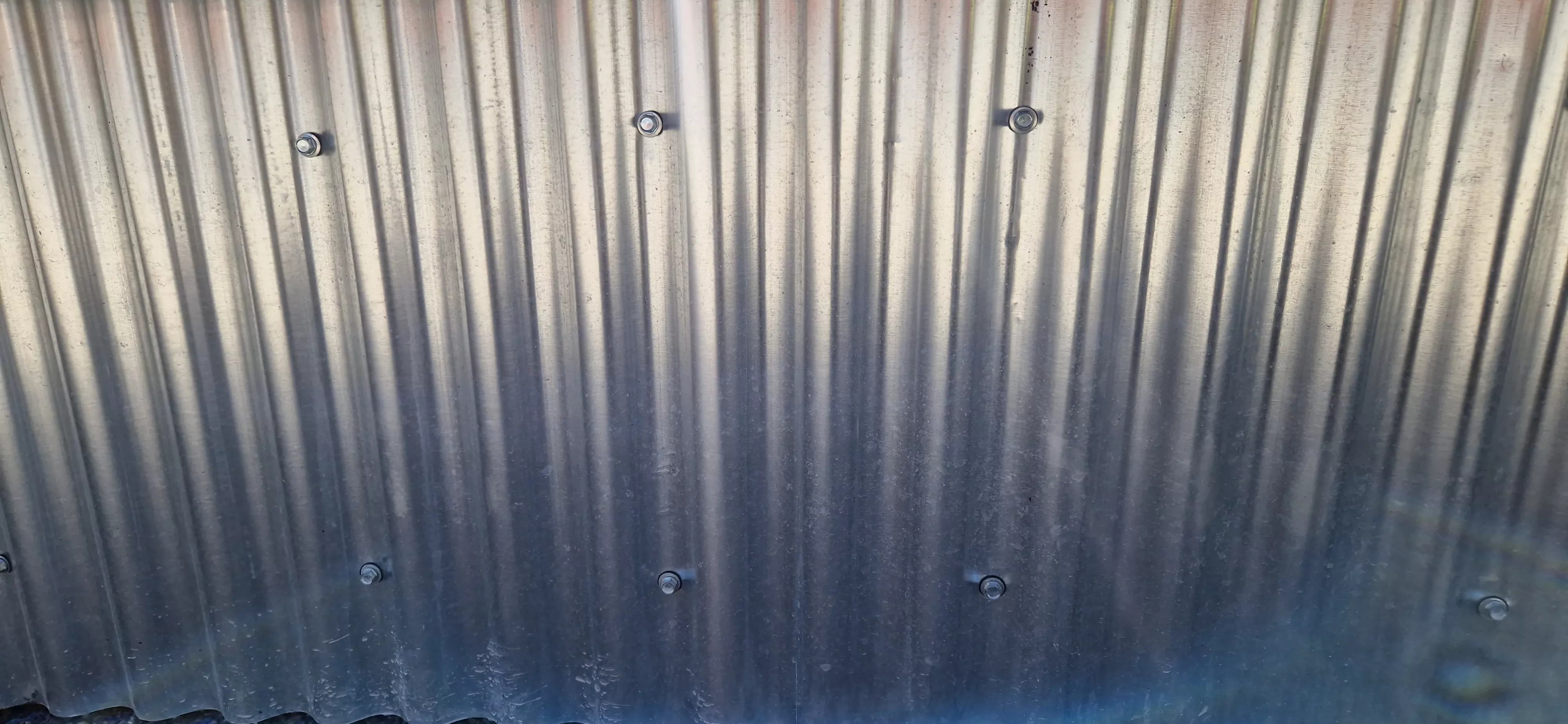 Imagen de la pasarela sobre el río Isuela. Foto Myriam Martínez 