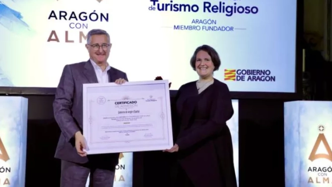 Entrega del reconocimiento al consejero Blasco. Entrega del reconocimiento al consejero Blasco.
