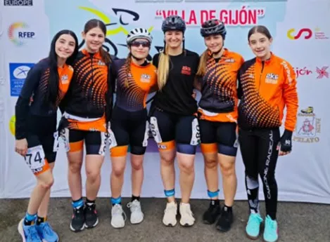 Patinadoras oscenses y zaragozanas del 2mil6