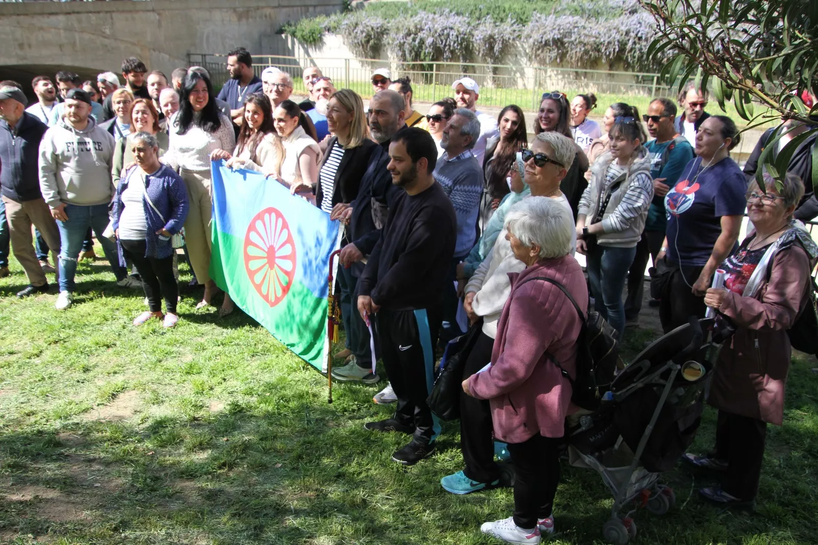 Conmemoración de los 600 años del Pueblo Gitano a orillas del Isuela. Foto Carlos Neofato