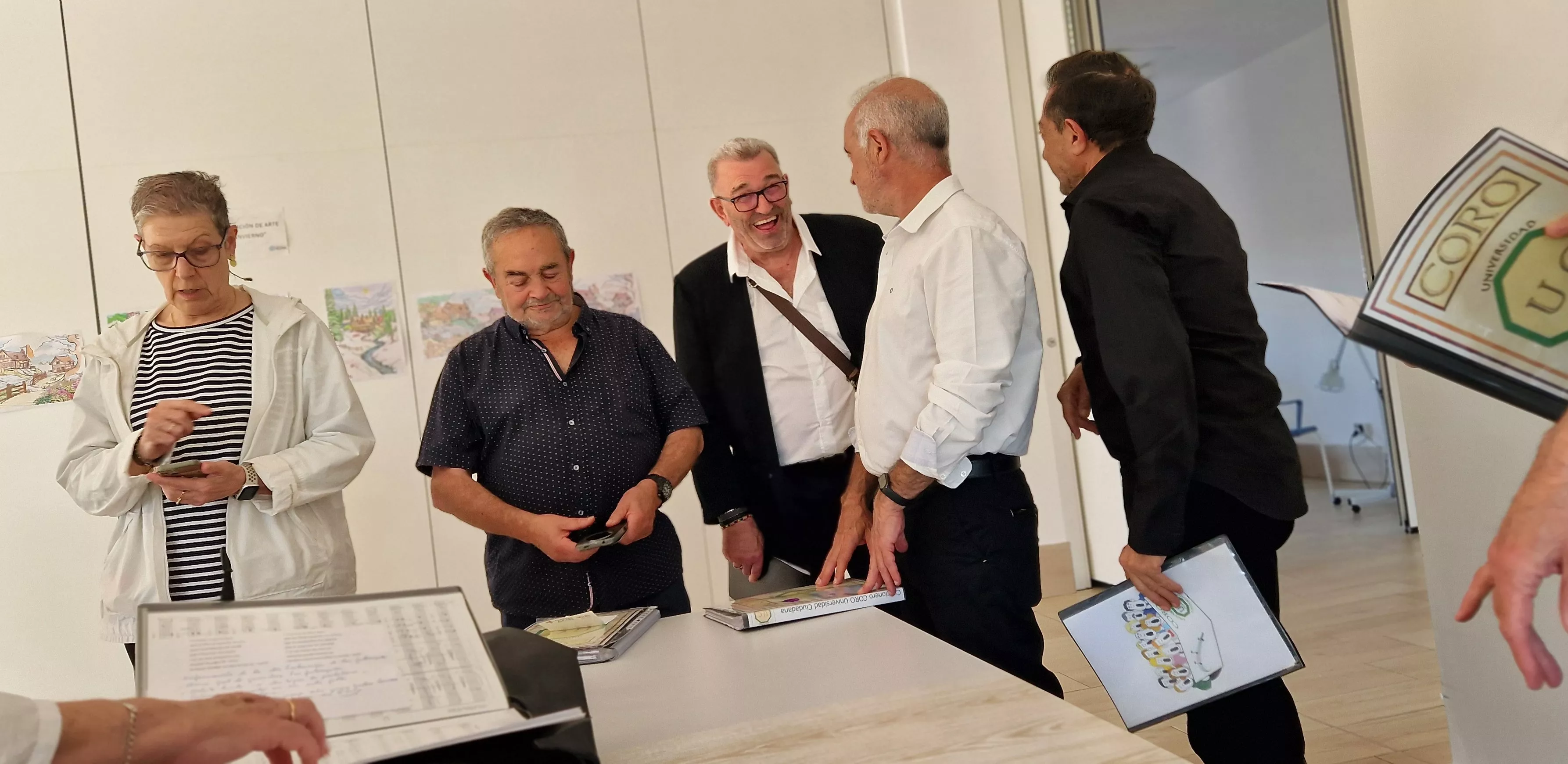 El Coro de la Universidad Ciudadana en la Residencia Rey Ardid. Foto Myriam Martínez