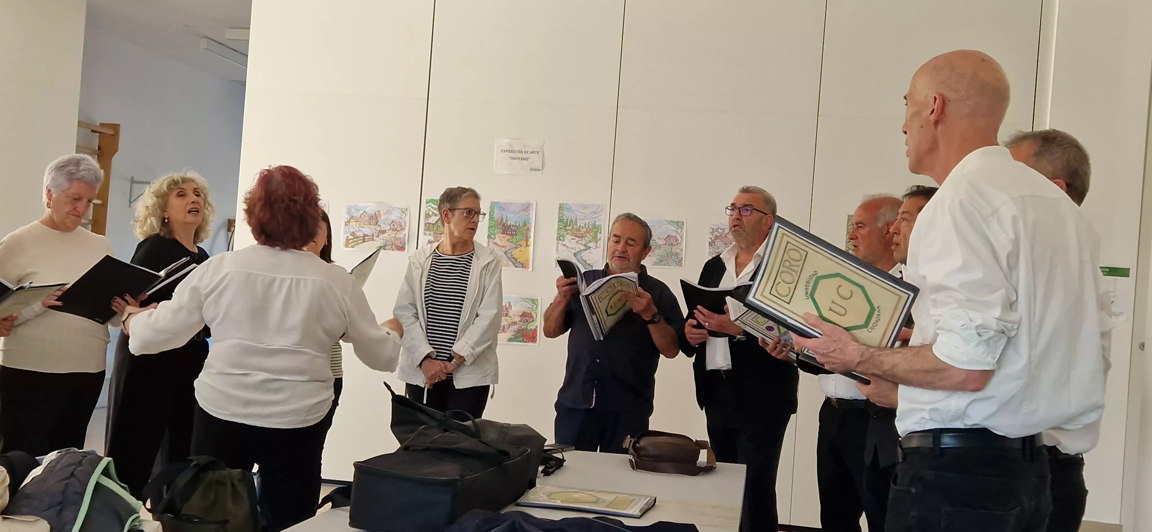 El Coro de la Universidad Ciudadana en la Residencia Rey Ardid. Foto Myriam Martínez