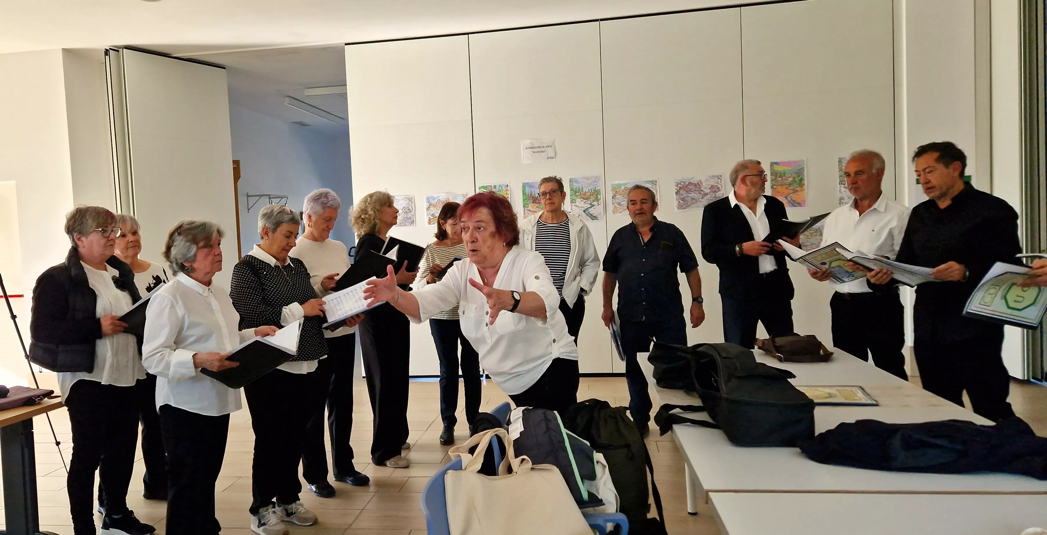 El Coro de la Universidad Ciudadana en la Residencia Rey Ardid. Foto Myriam Martínez