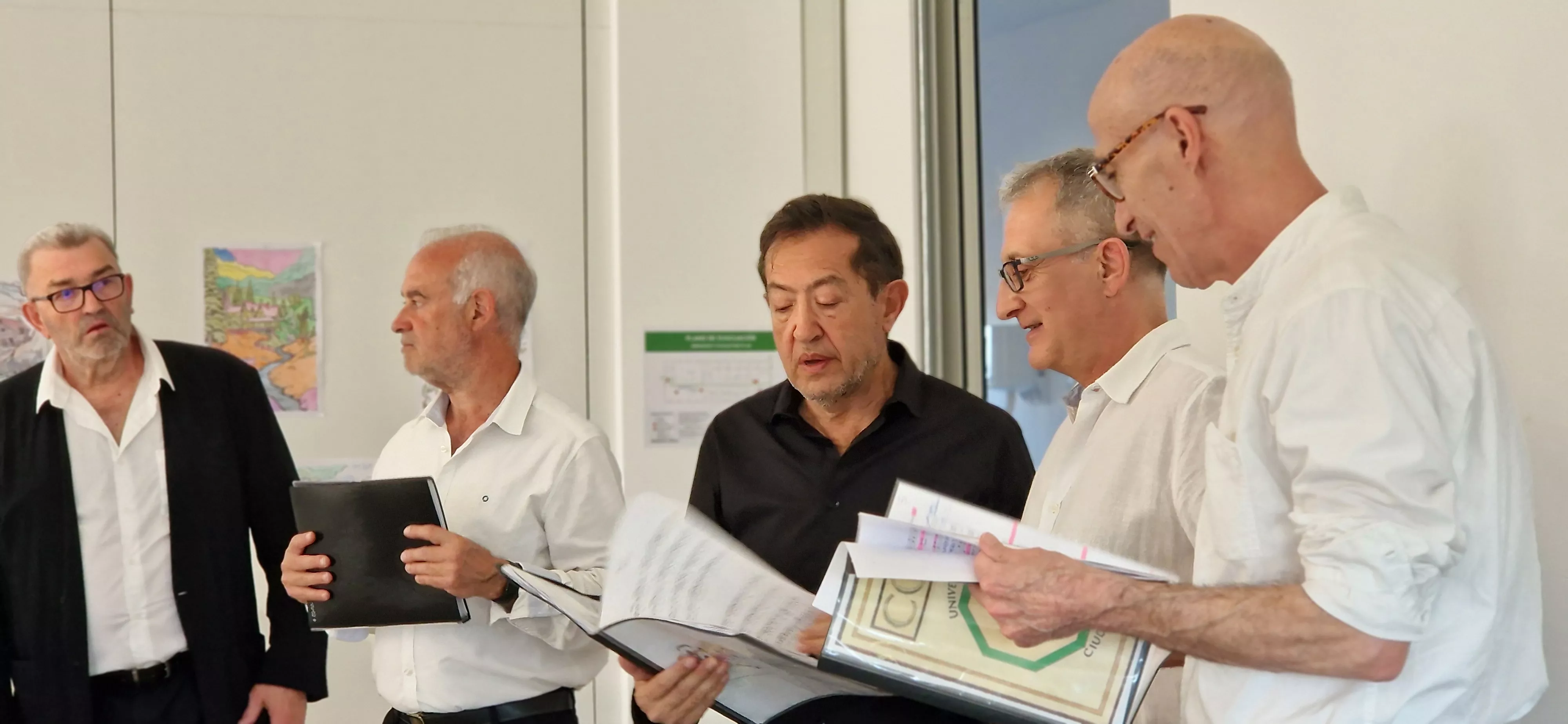 El Coro de la Universidad Ciudadana en la Residencia Rey Ardid. Foto Myriam Martínez