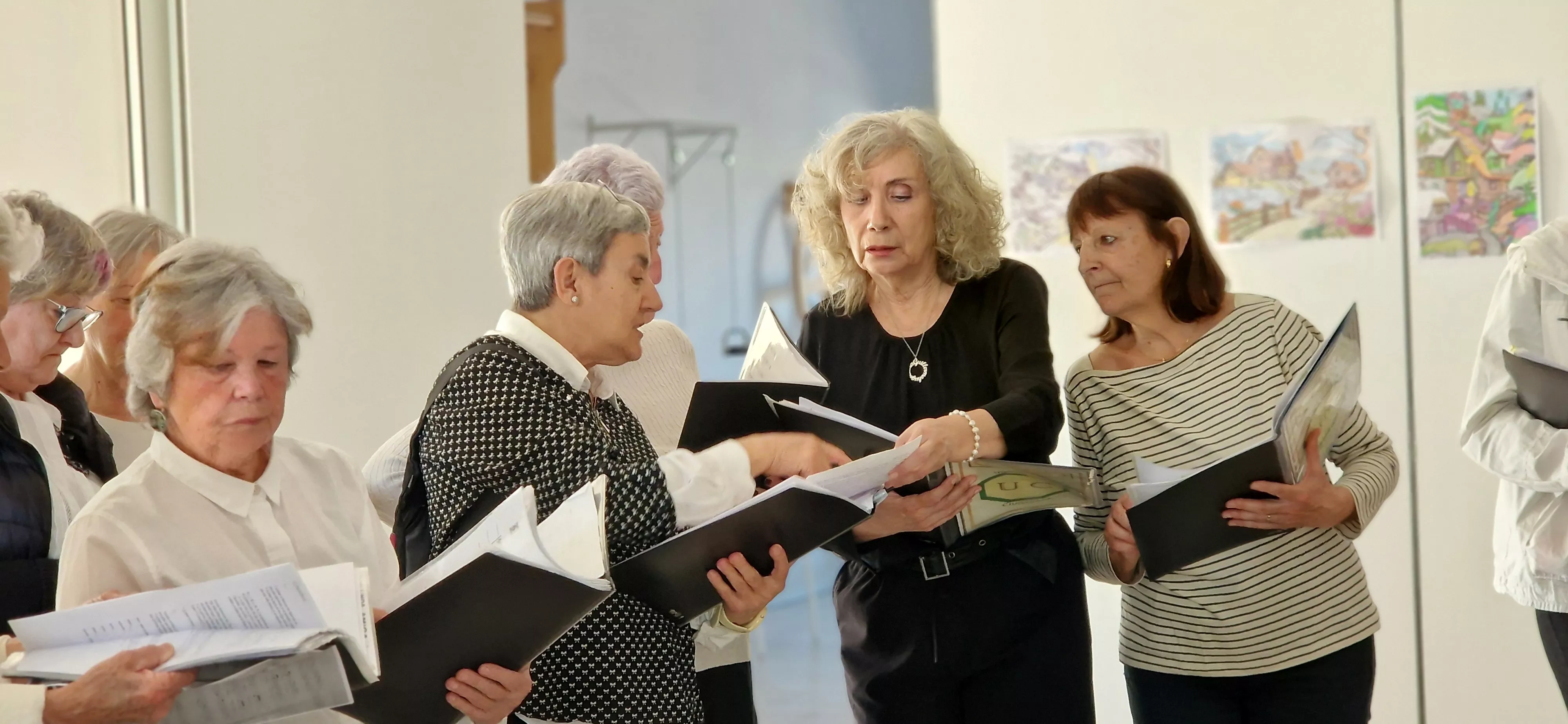 El Coro de la Universidad Ciudadana en la Residencia Rey Ardid. Foto Myriam Martínez