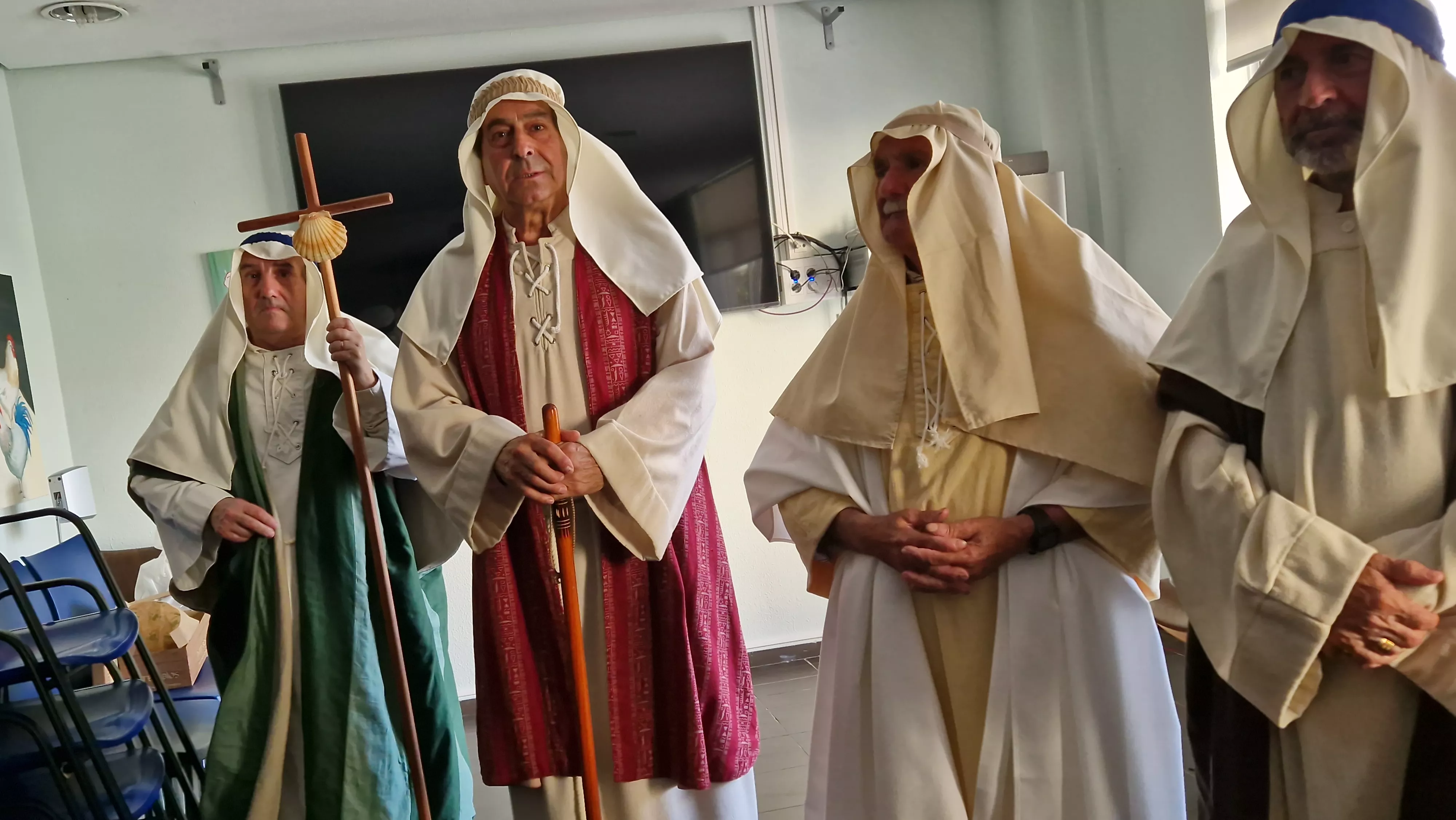 Los doce apóstoles que participarán en la Semana Santa oscense. Foto Myriam Martínez
