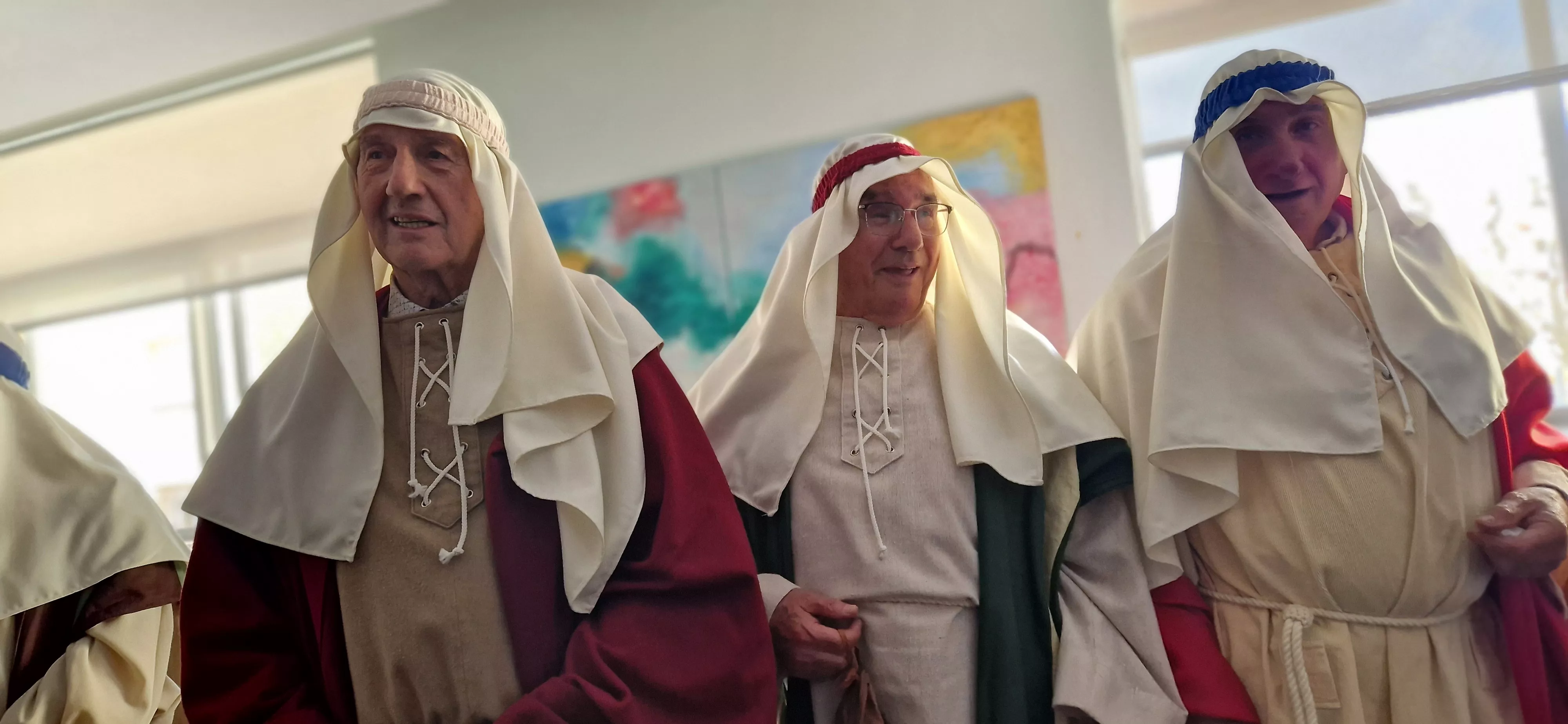 Los doce apóstoles que participarán en la Semana Santa oscense. Foto Myriam Martínez