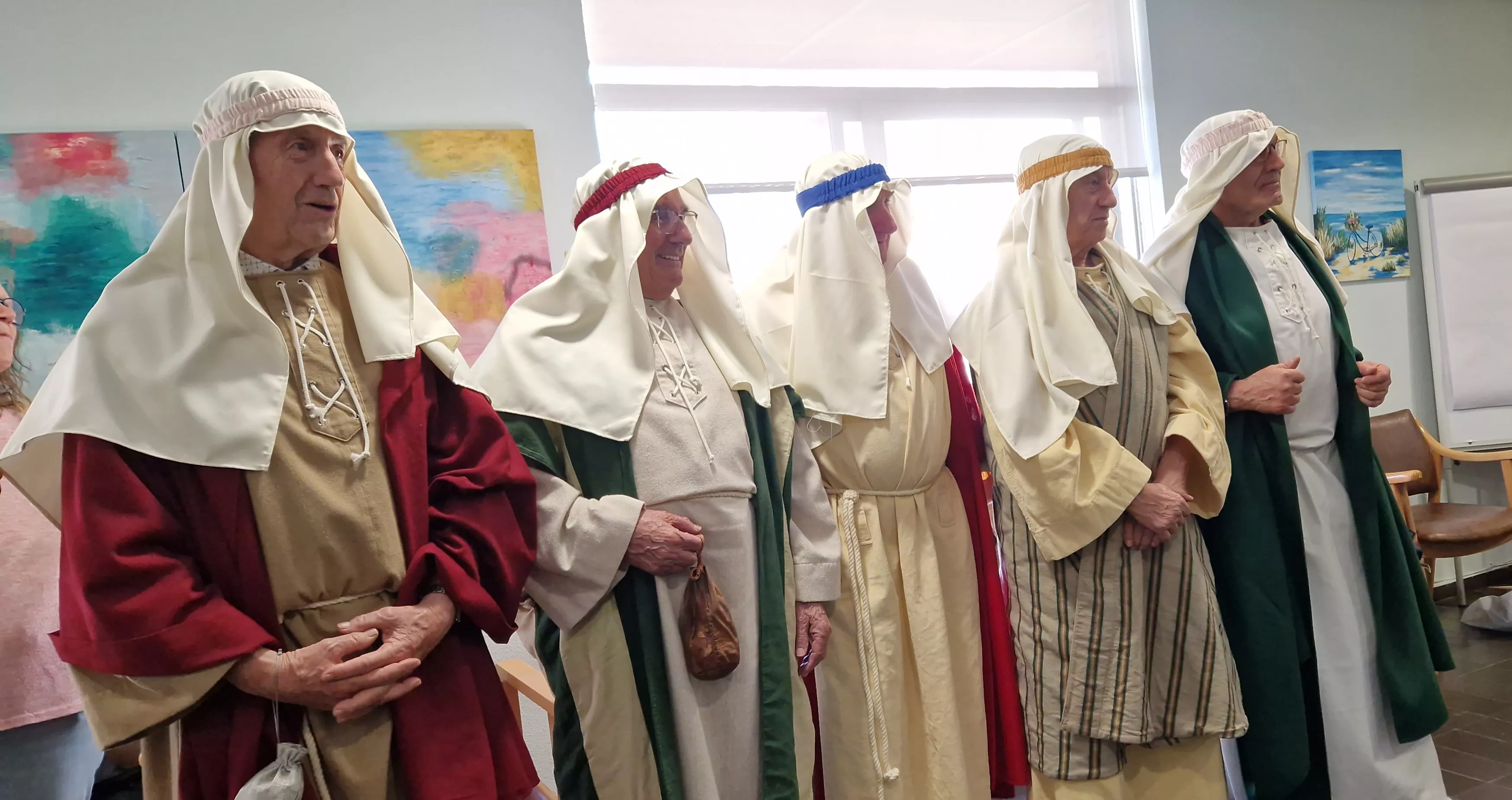 Los doce apóstoles que participarán en la Semana Santa oscense. Foto Myriam Martínez