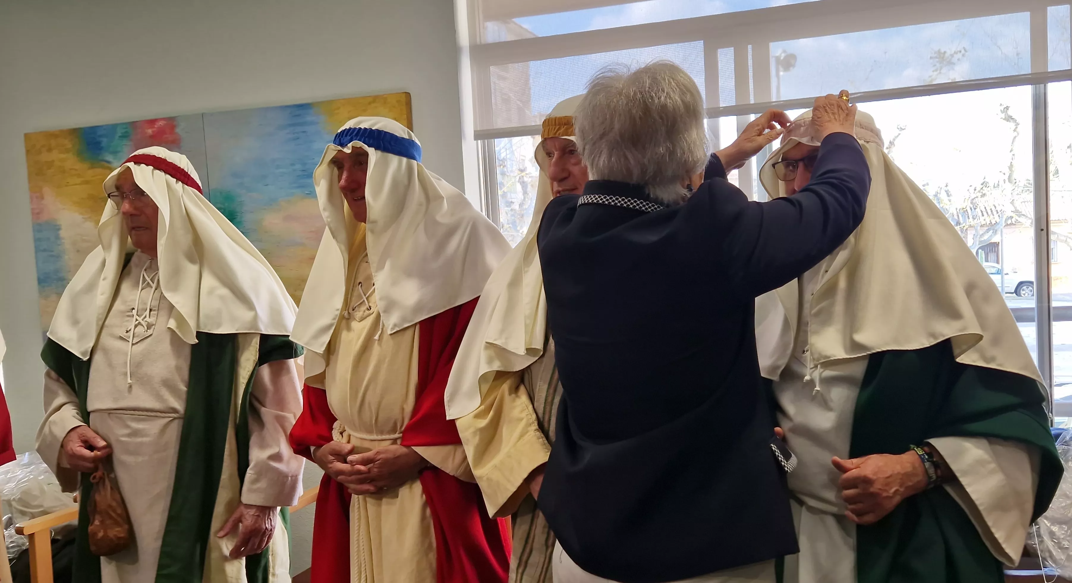 Los doce apóstoles que participarán en la Semana Santa oscense. Foto Myriam Martínez