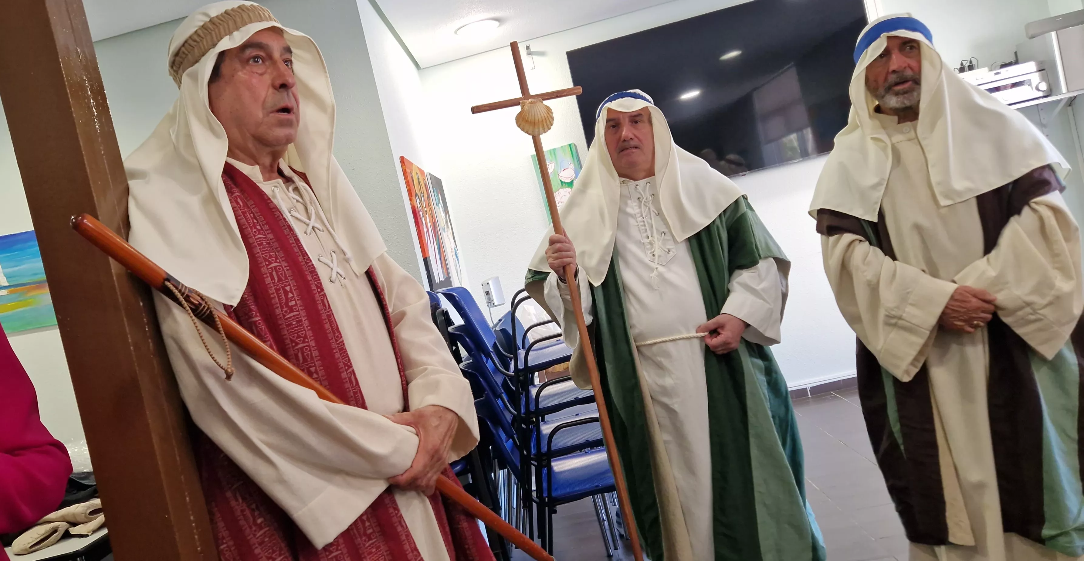 Los doce apóstoles que participarán en la Semana Santa oscense. Foto Myriam Martínez