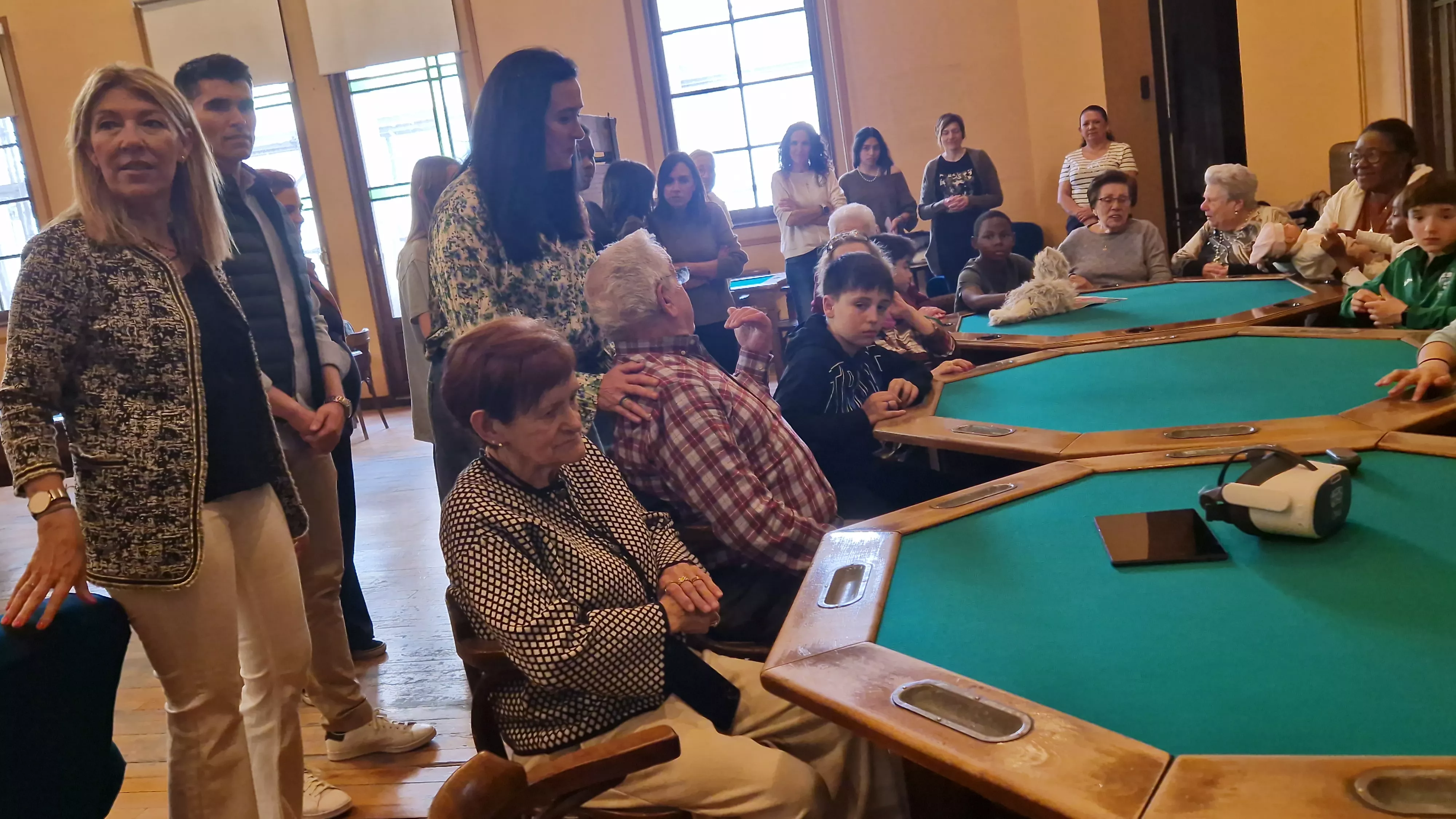 Segunda sesión del programa "Mayores y juguetones". Foto Myriam Martínez