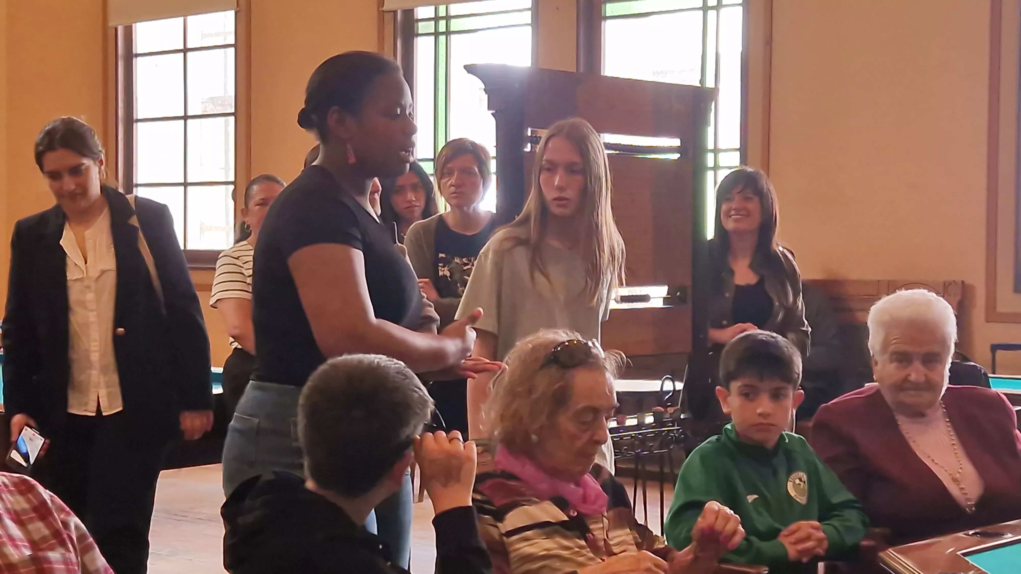 Segunda sesión del programa "Mayores y juguetones". Foto Myriam Martínez