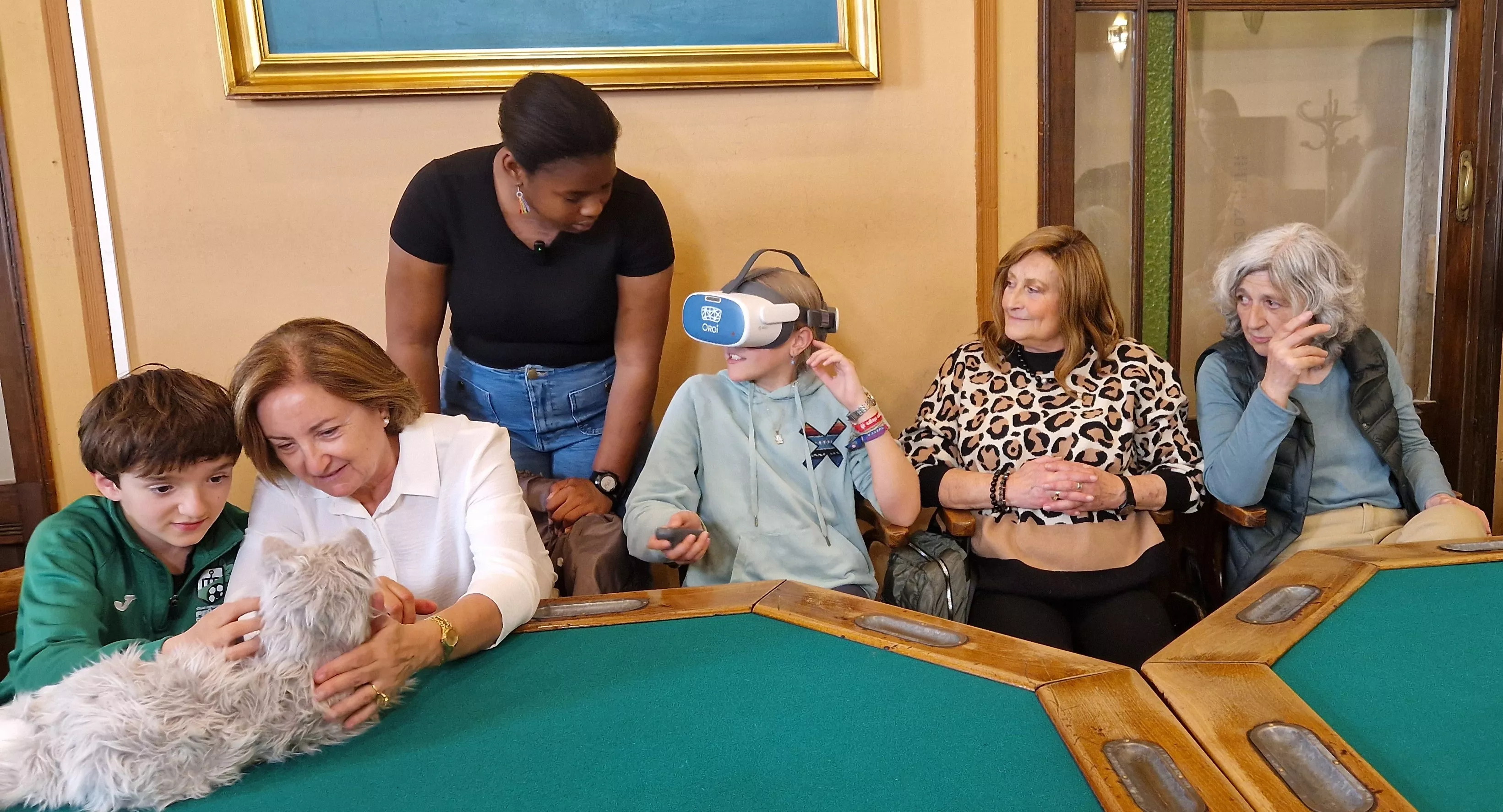 Segunda sesión del programa "Mayores y juguetones". Foto Myriam Martínez