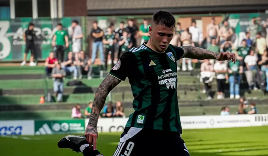 Diego Aznar, en un partido con el Sestao River.