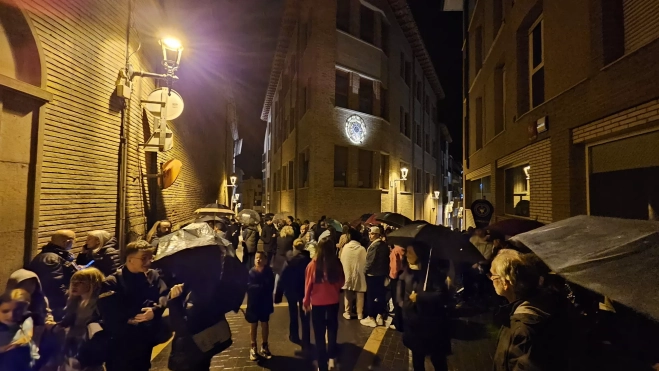 La lluvia ha impedido la salida de la Procesión de los Siete Dolores La lluvia ha impedido la salida de la Procesión de los Siete Dolores
