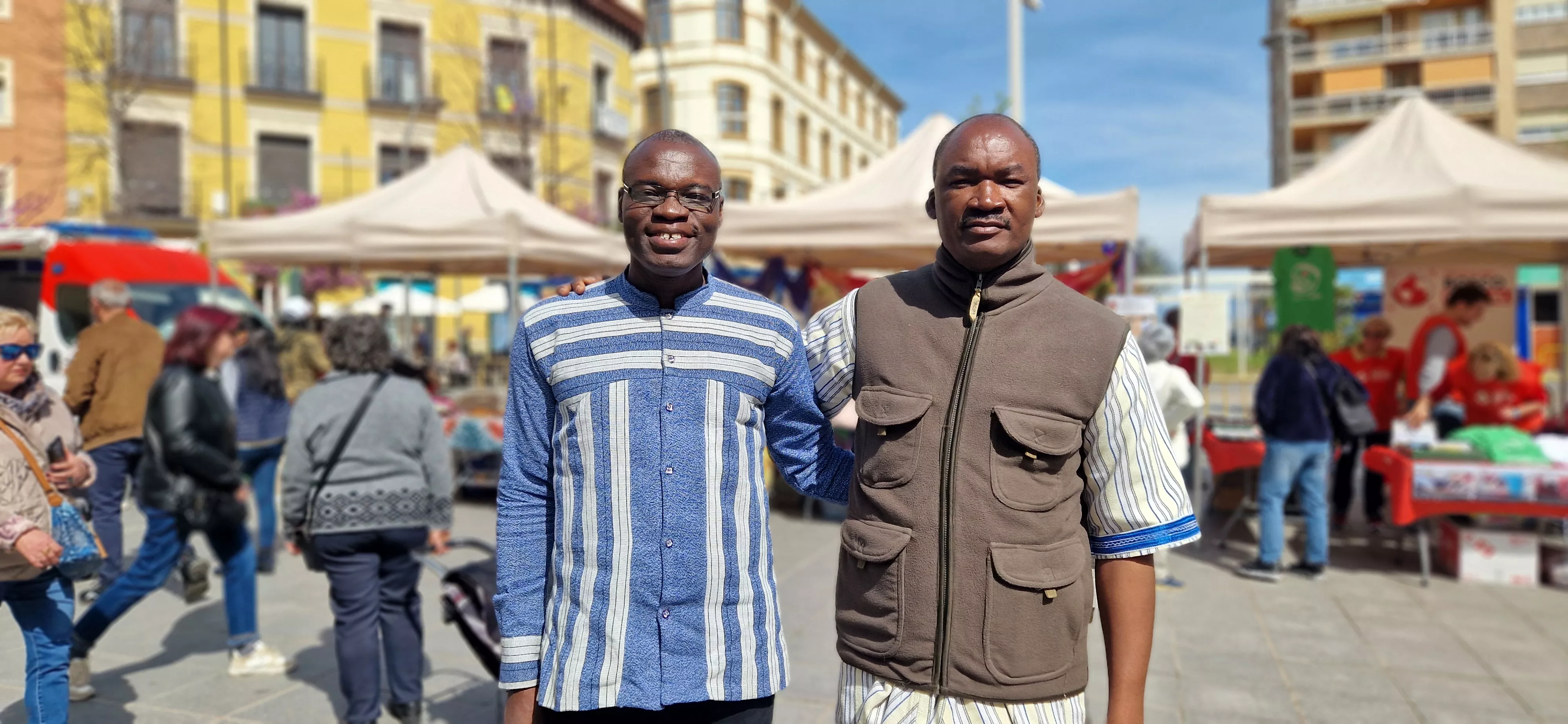 Constantin Sere, secretario general, y Richard Dakuyo. Foto Myriam Martínez