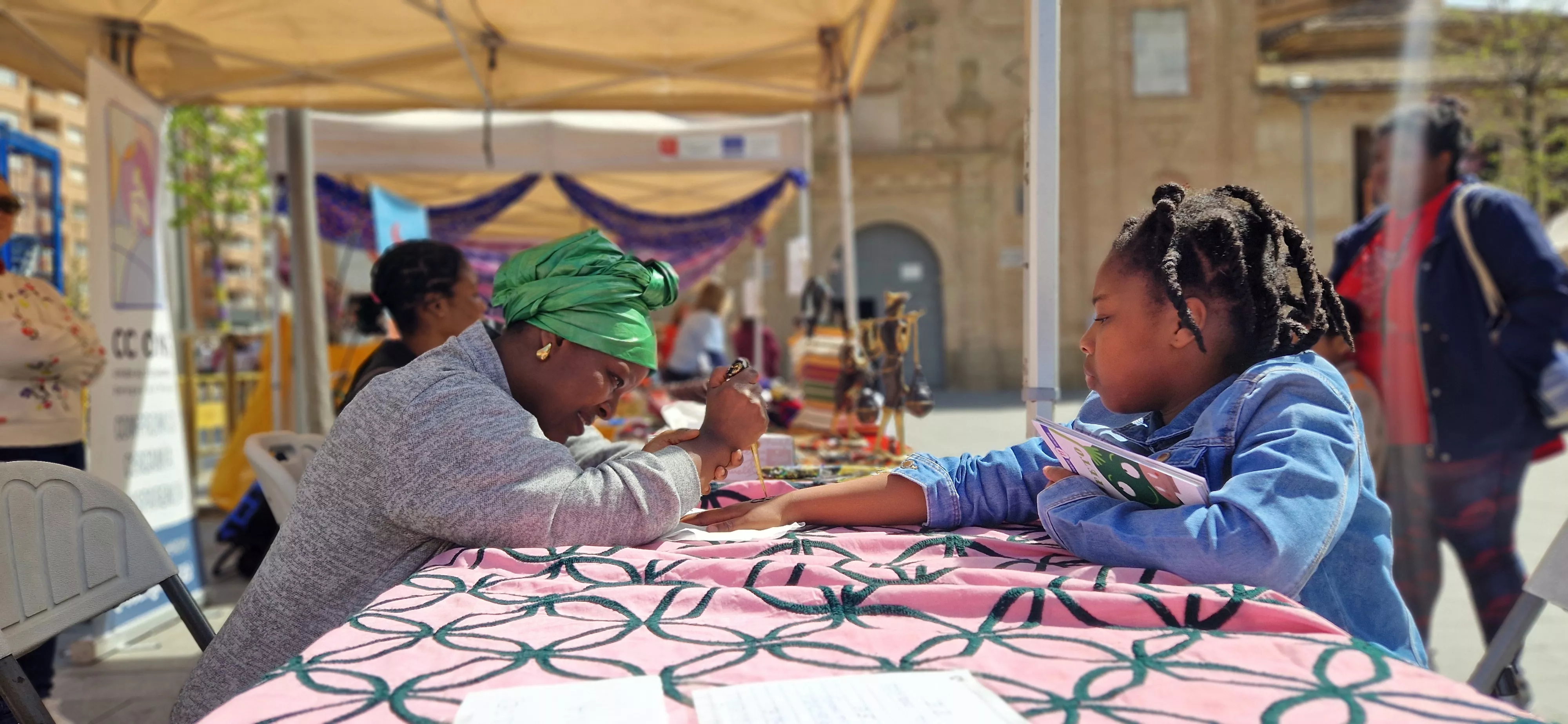 Recientemente se celebró en Huesca la primera Feria de la Solidaridad y la Cooperación Internacional. Foto Myriam Martínez