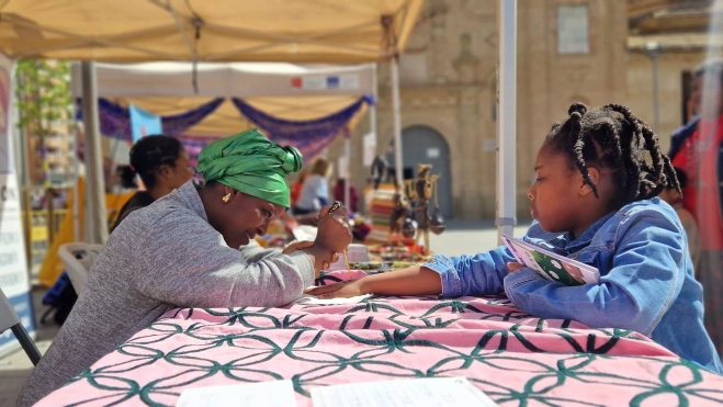 Primera Feria de la Solidaridad y la Cooperación Internacional de Huesca. Foto Myriam Martínez Primera Feria de la Solidaridad y la Cooperación Internacional de Huesca. Foto Myriam Martínez
