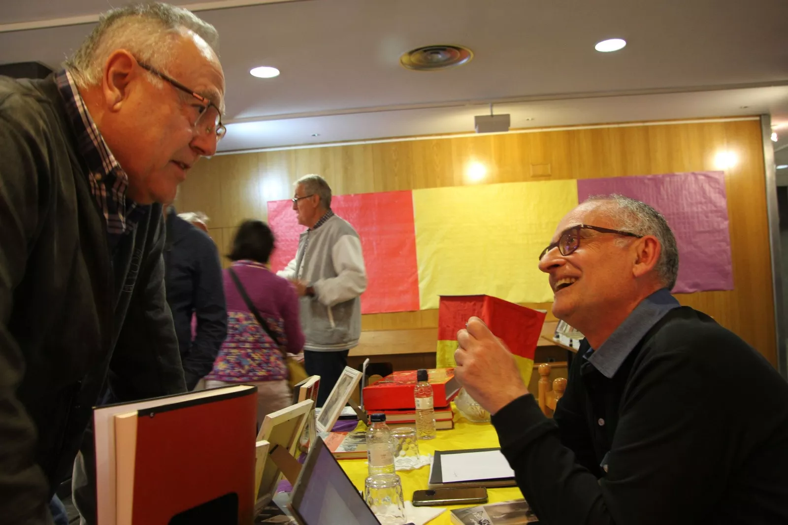 Rafa Saiz en las jornadas culturales del CRMAHU. Foto Carlos Neofato