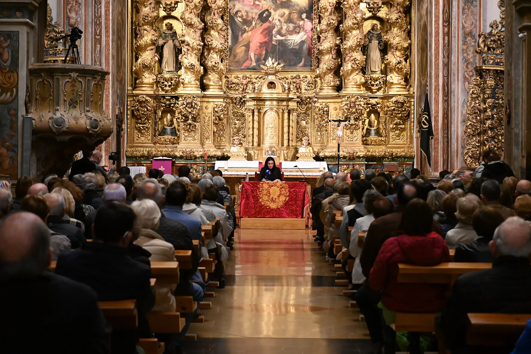 Pregón de la Semana Santa de Huesca por Lorena Orduna. Foto Carlos Jalle