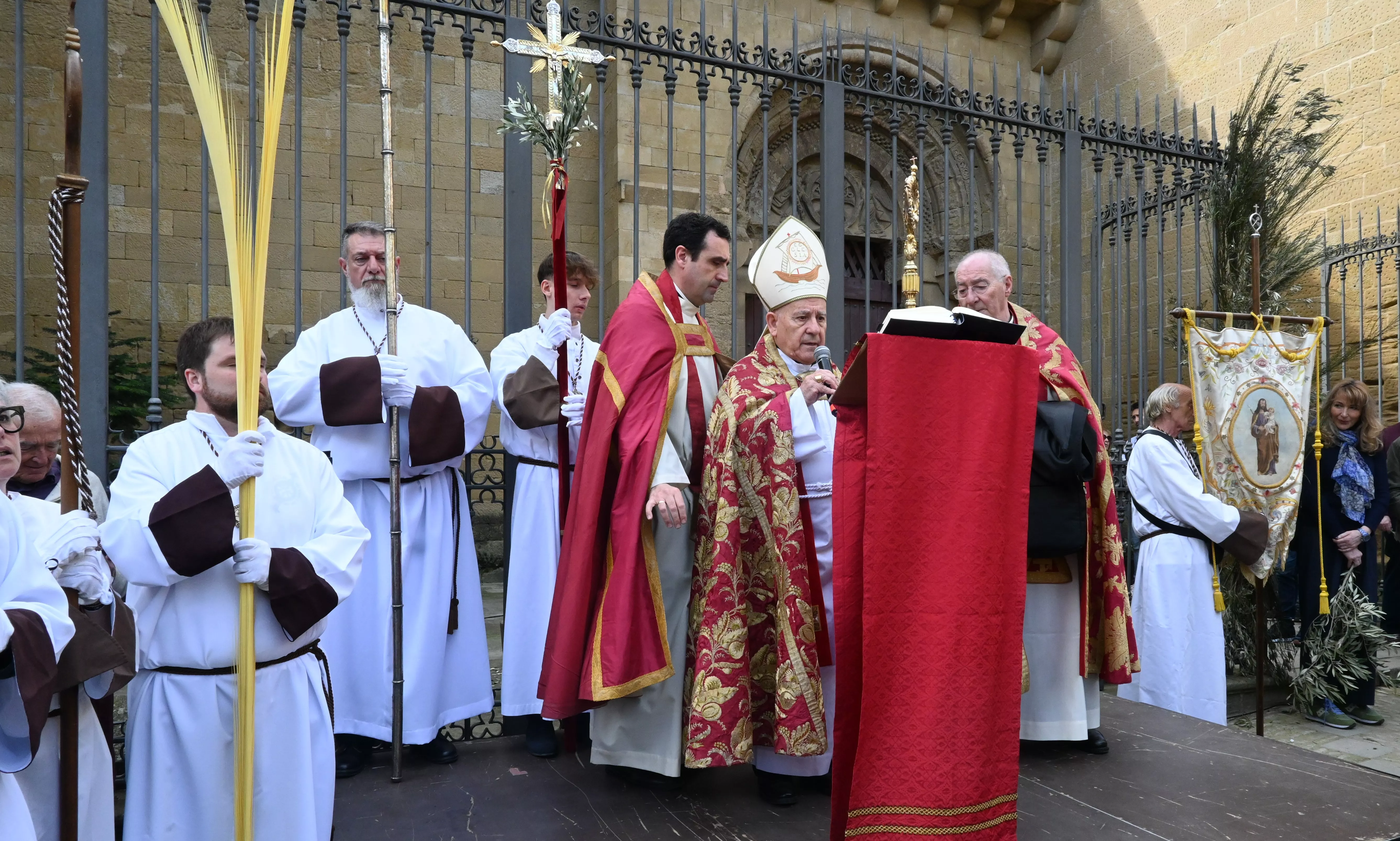 Procesión del Domingo de Ramos en Huesca. Foto Carlos Jalle