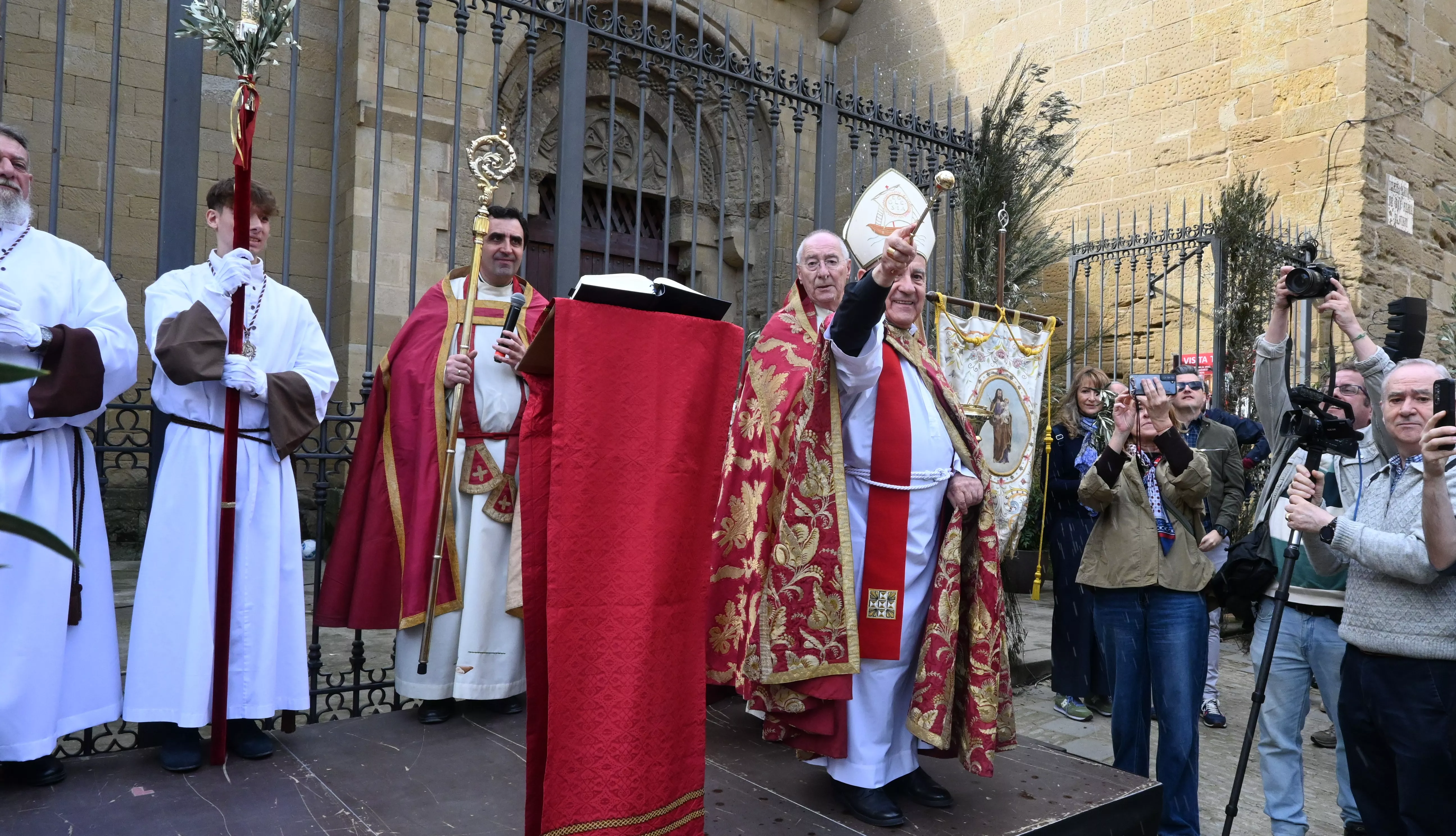 Procesión del Domingo de Ramos en Huesca. Foto Carlos Jalle