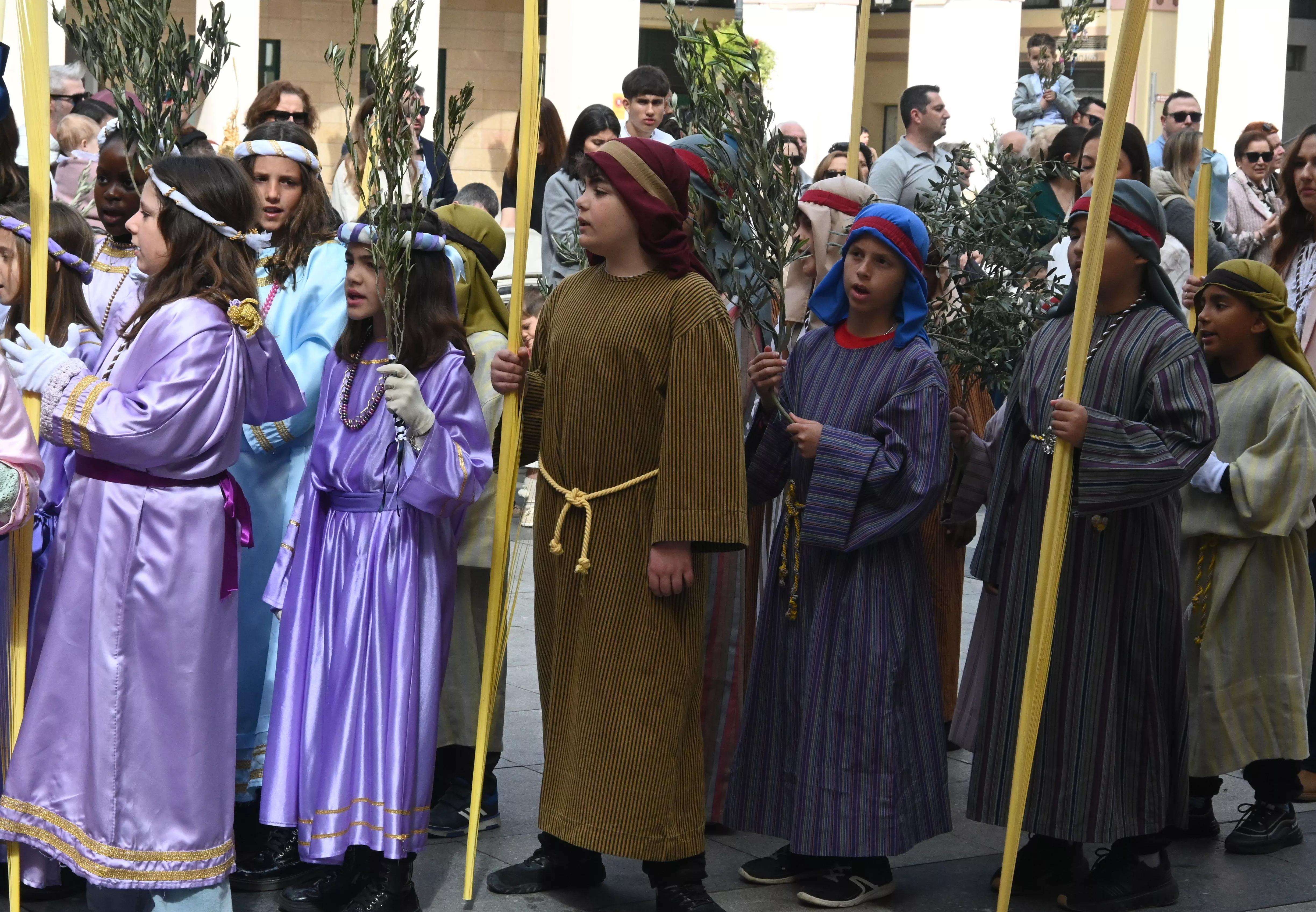 Procesión del Domingo de Ramos en Huesca. Foto Carlos Jalle
