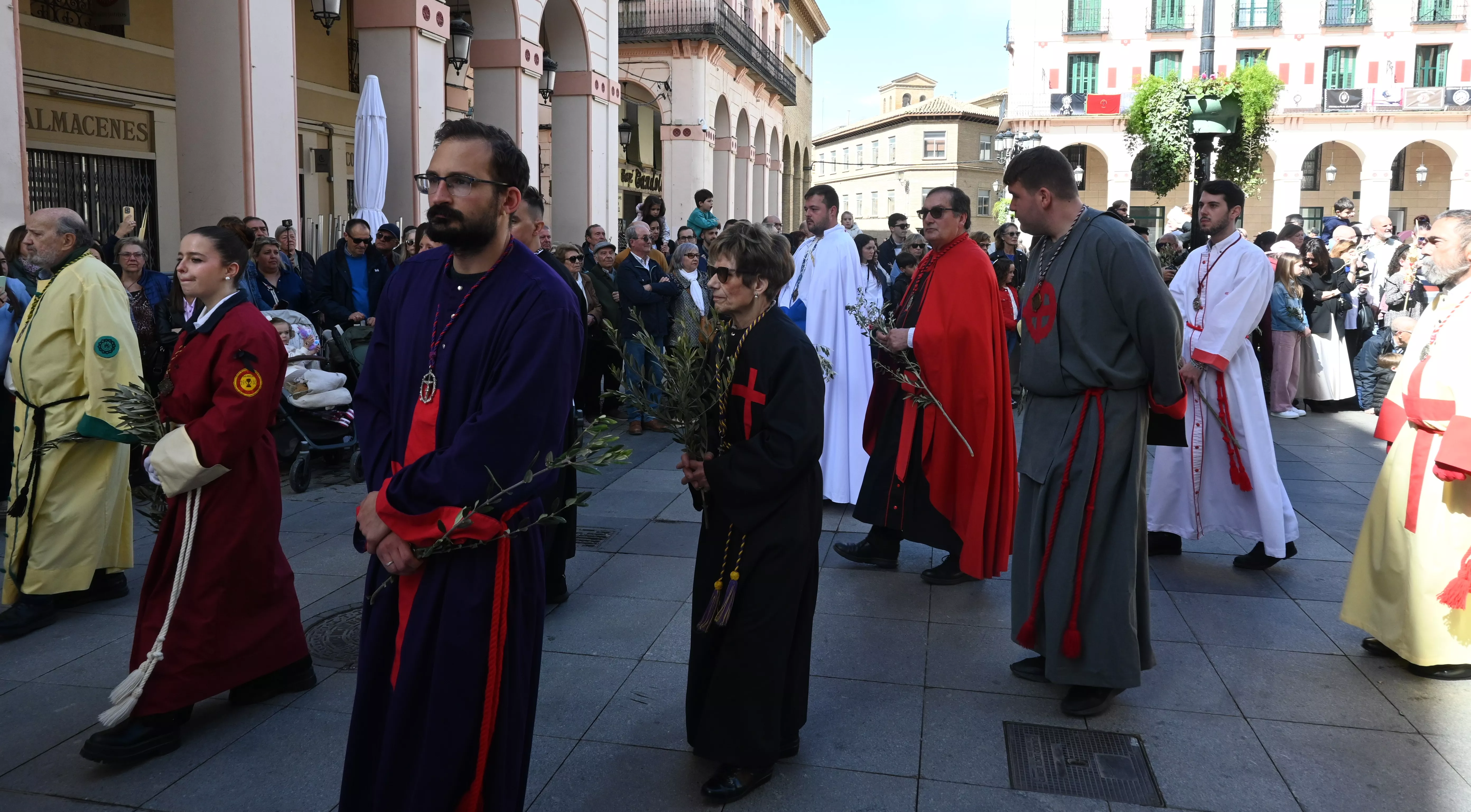 Procesión del Domingo de Ramos en Huesca. Foto Carlos Jalle