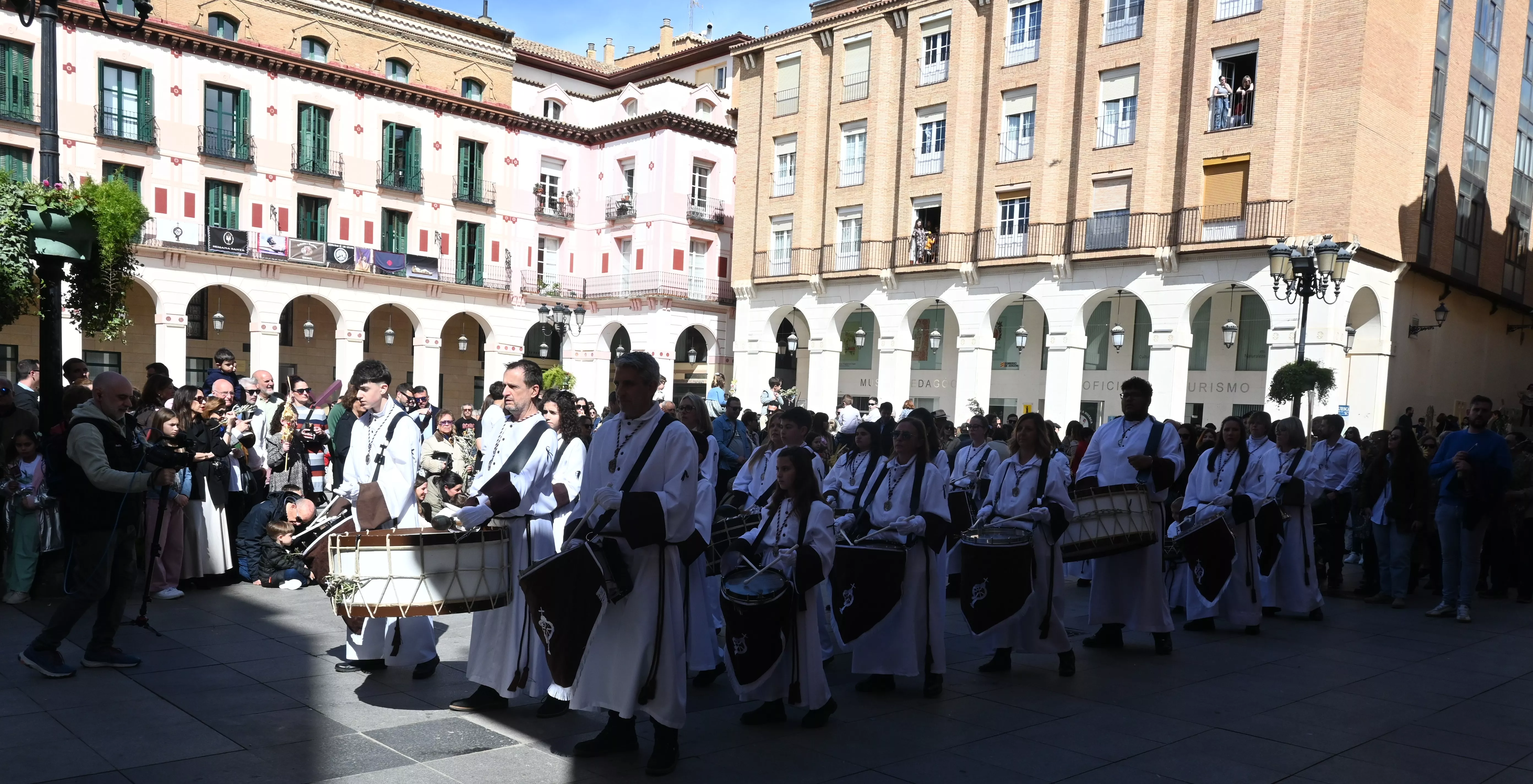 Procesión del Domingo de Ramos en Huesca. Foto Carlos Jalle