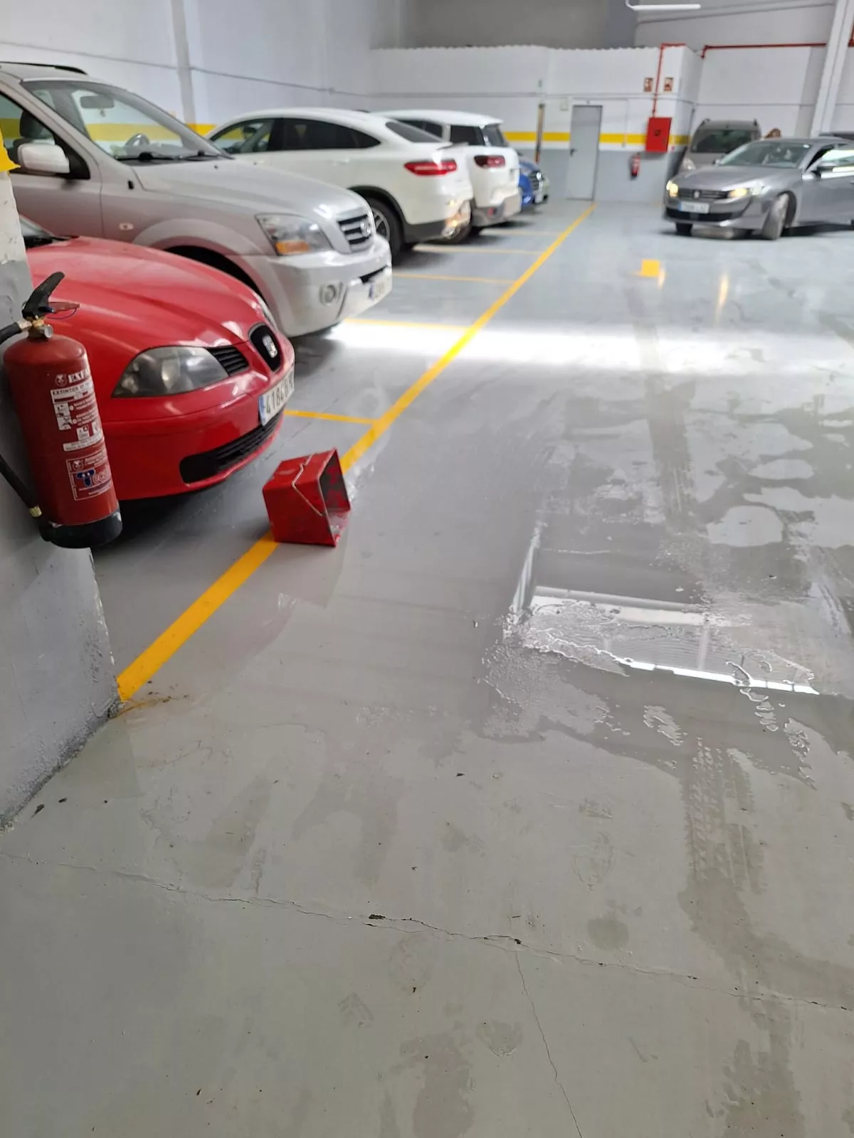 Garajes de la calle Joaquín Costa de Huesca que ha afectado a 26 personas, 23 de ellos representados por Arantxa Guarga