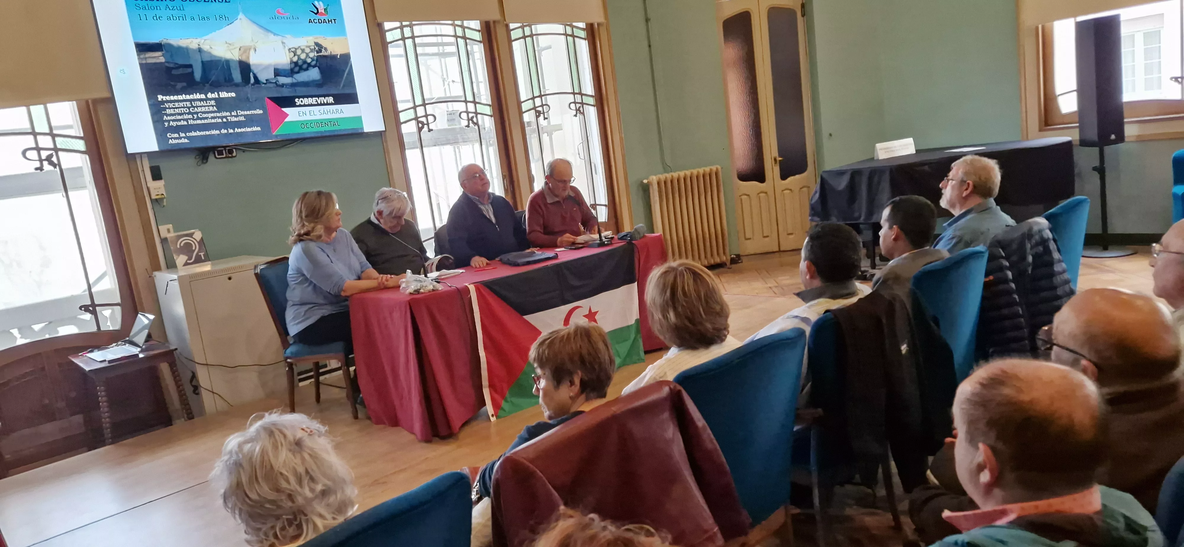 presentación del libro "Sobrevivir en el Sáhara Occidental" de Vicente Ubalde