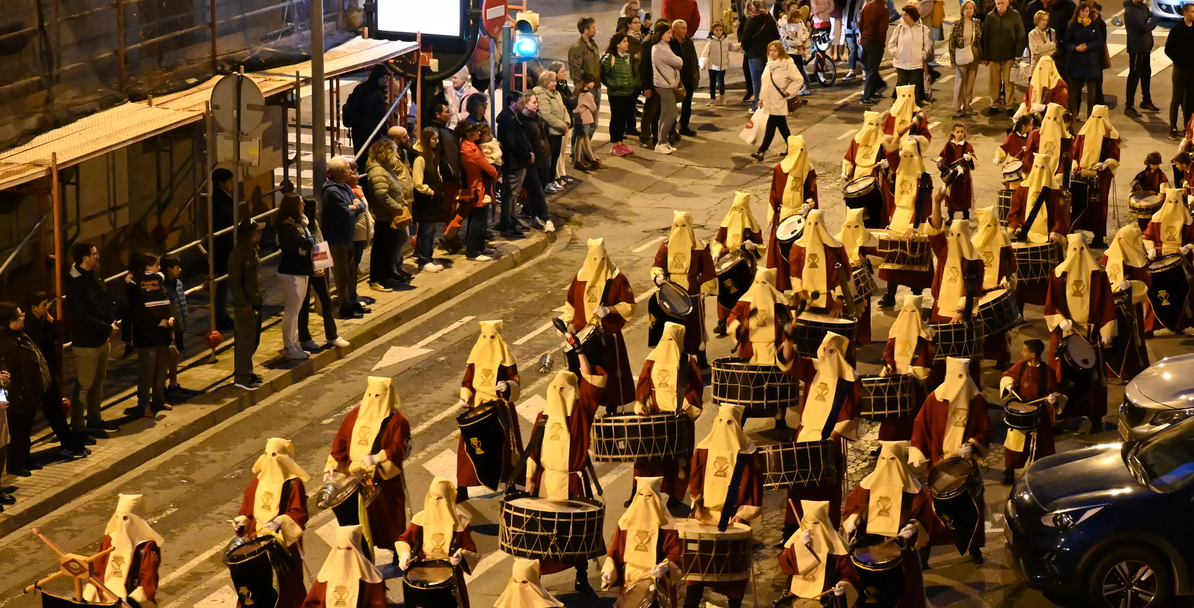 Procesión del Santo Cáliz con el Cenáculo