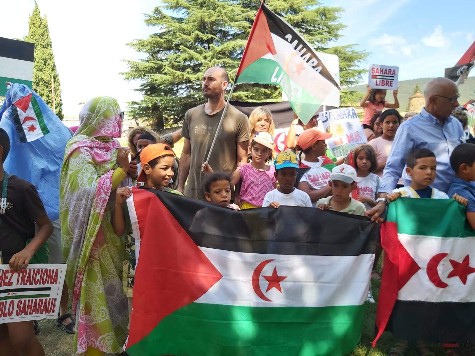 Encuentro de niños saharauis y sus familias de acogida en  Jaca 