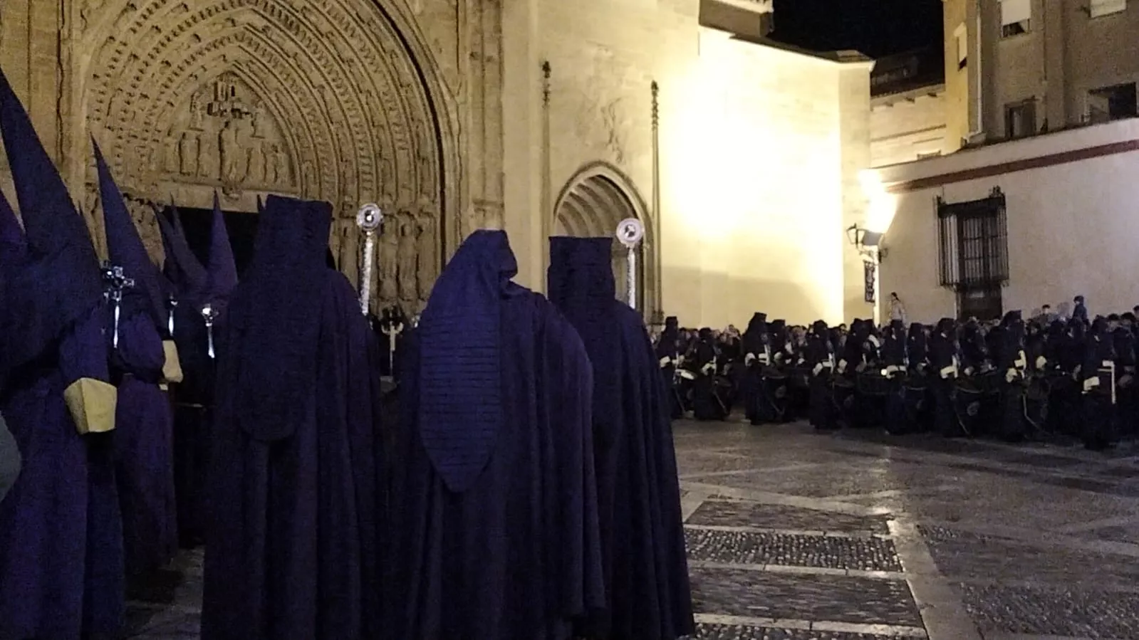  Procesión de la Real Cofradía de Jesús Nazareno de Huesca. Foto María José Sampietro