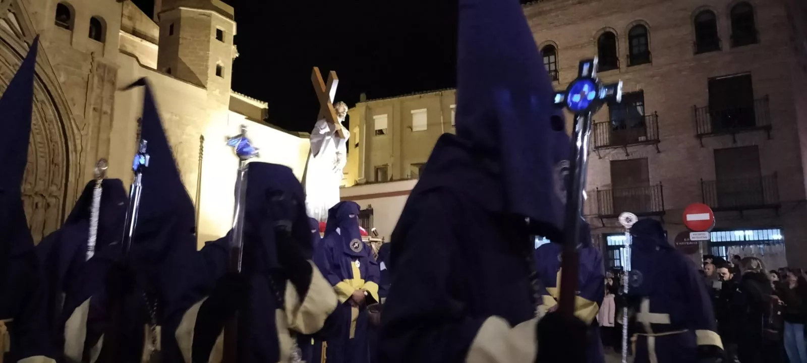  Procesión de la Real Cofradía de Jesús Nazareno de Huesca. Foto María José Sampietro