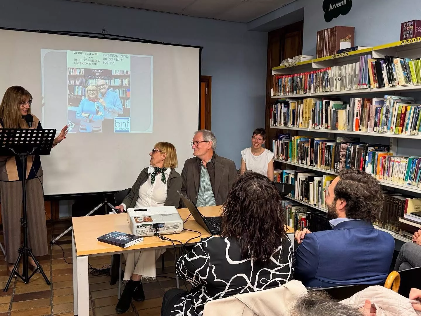 Presentación del libro "Poemas de Lamora y Adell".
