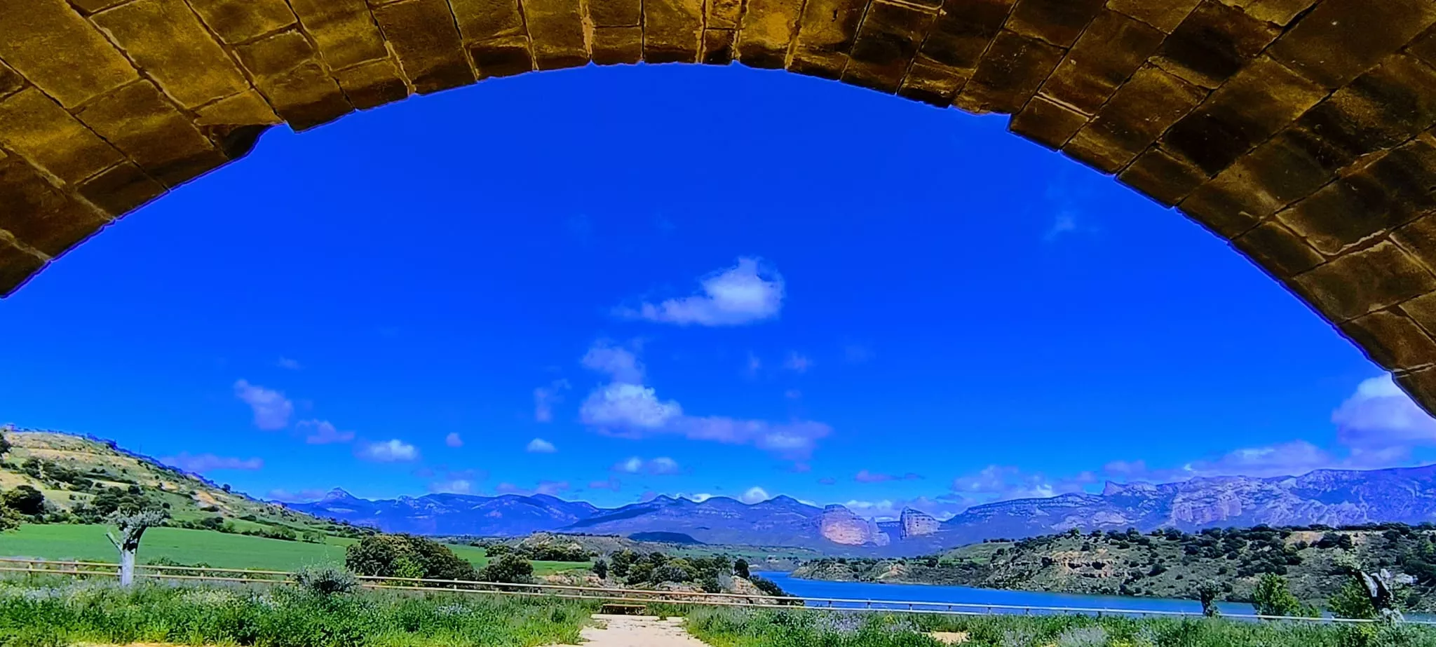 Embalse de Montearagón. Foto Joaquín Santafé