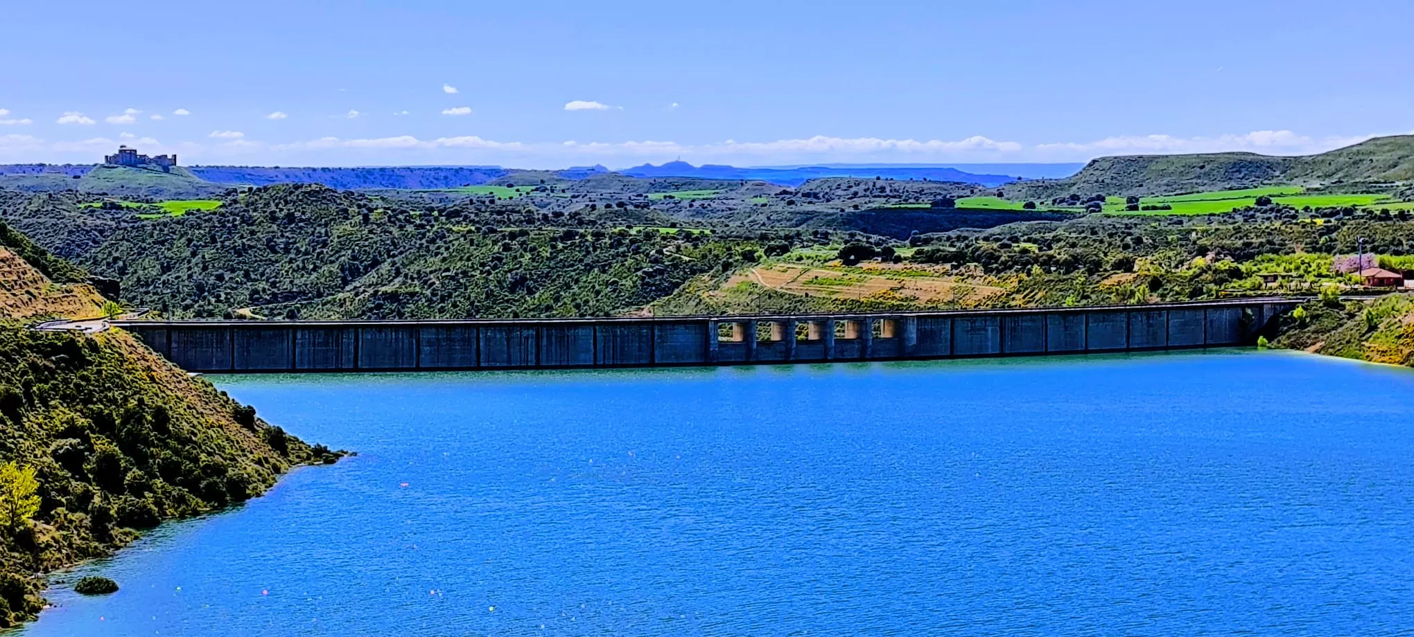 Embalse de Montearagón. Foto Joaquín Santafé