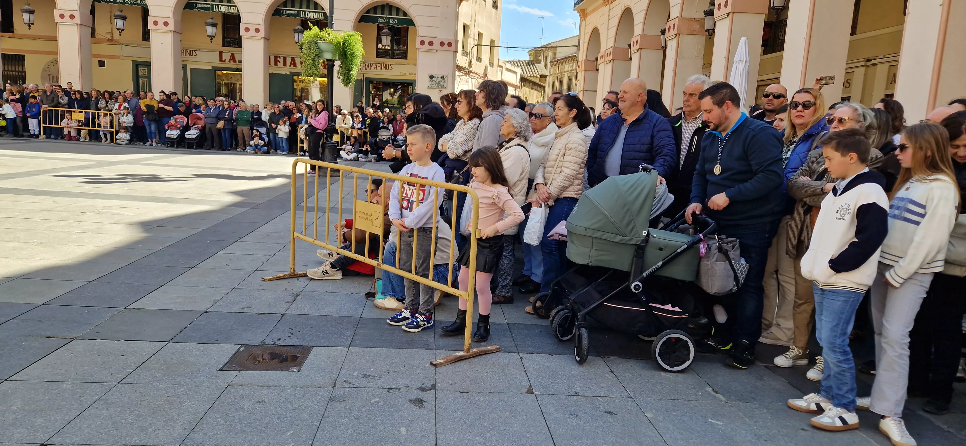 Concentración de Bandas de Tambores y Cornetas. Foto Myriam Martínez