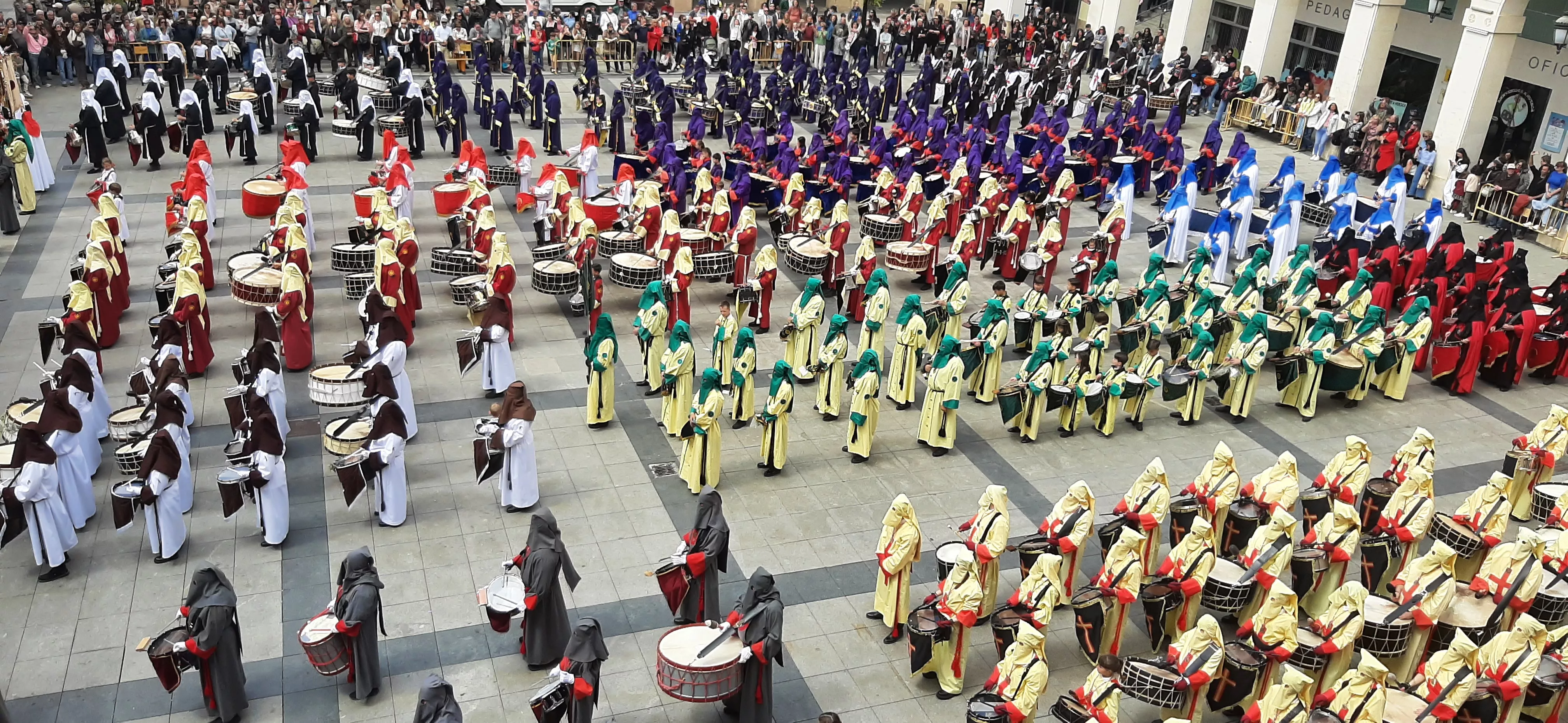 Concentración de Bandas de Tambores y Cornetas. Foto Myriam Martínez